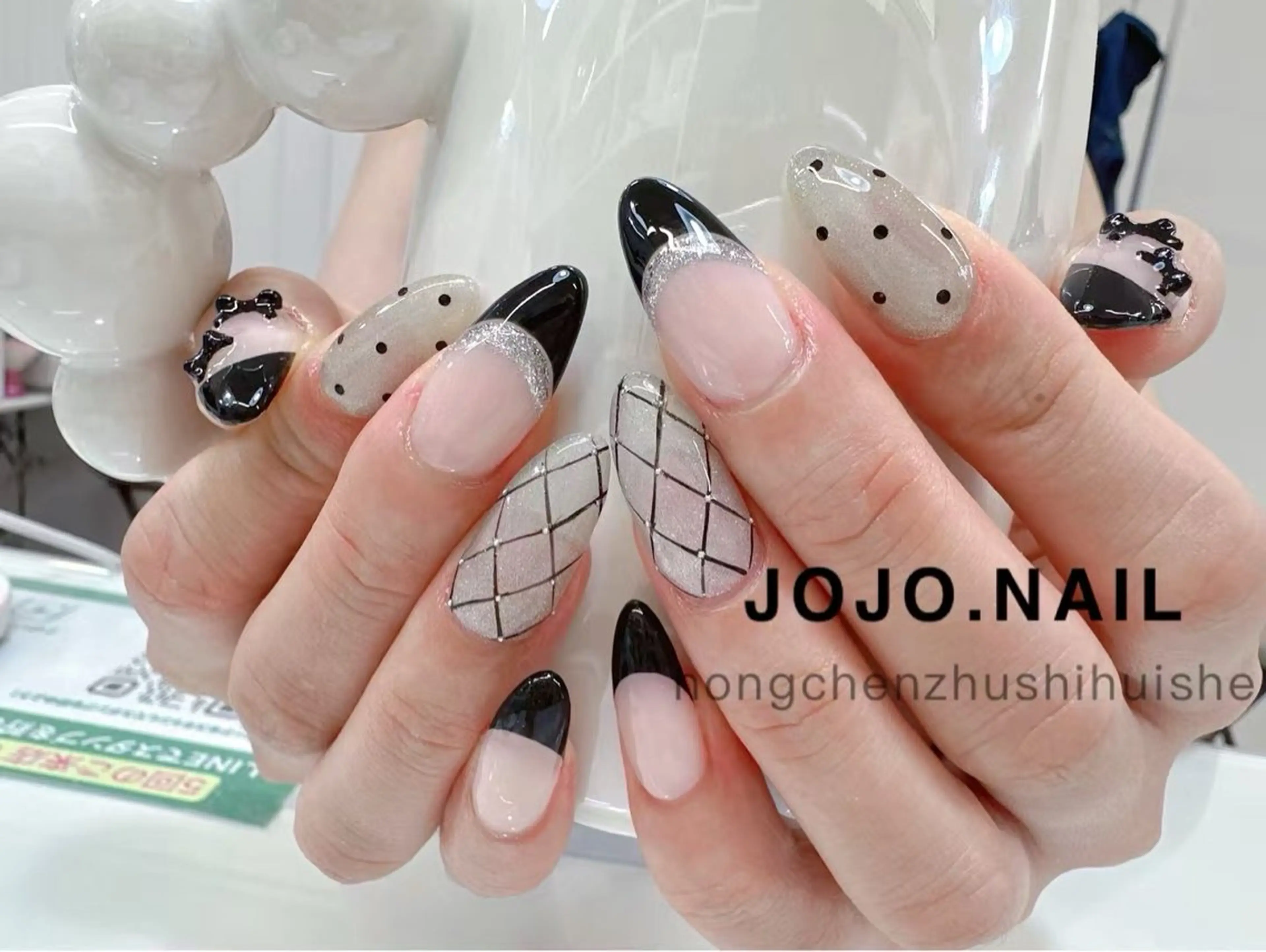 ネイル JOJONail池袋店所属・🫧てんぷら kiki🌙のネイルデザイン
