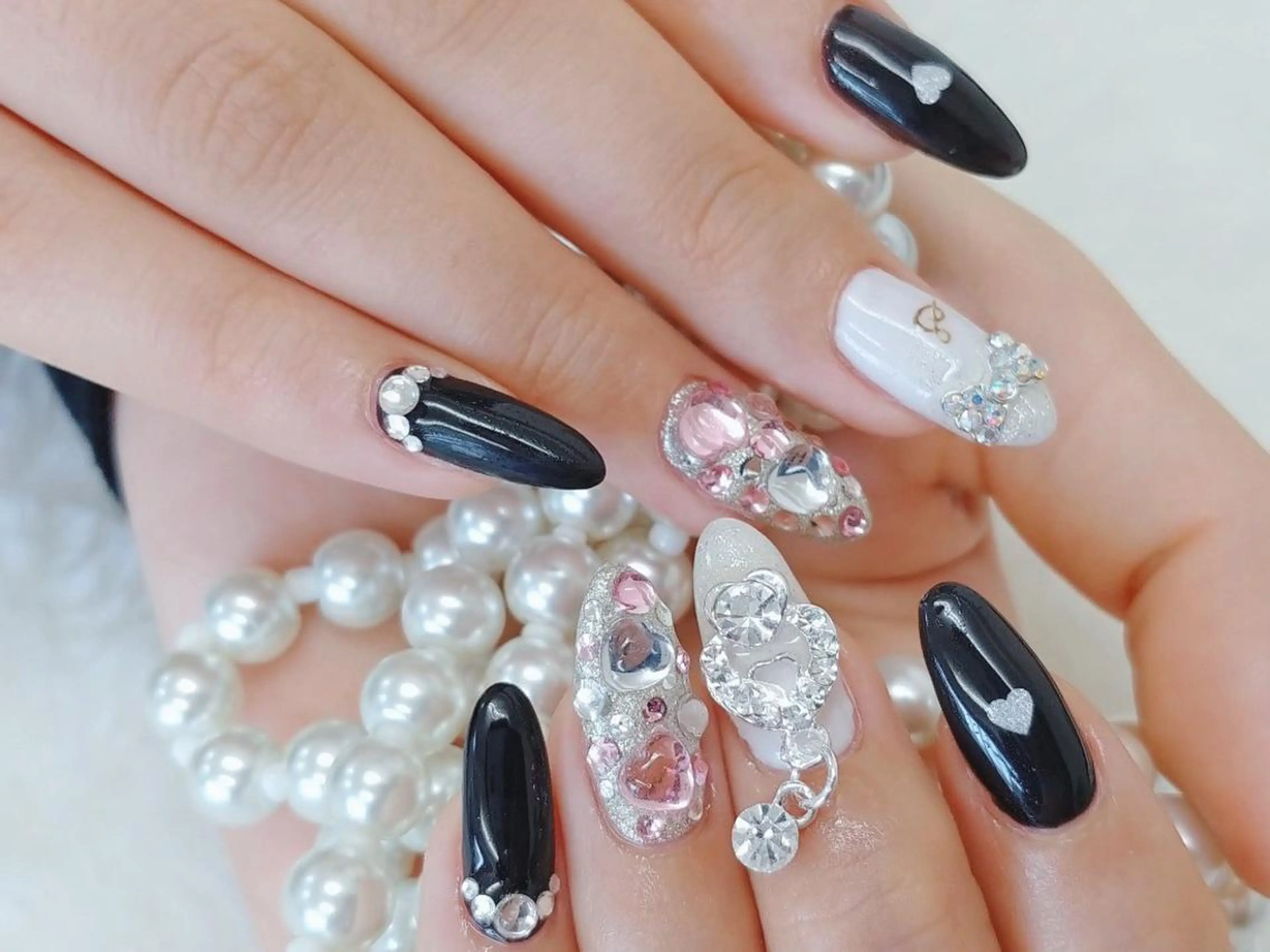 ネイル キラキラネイル 持ち込み Nail lieNのネイルデザイン