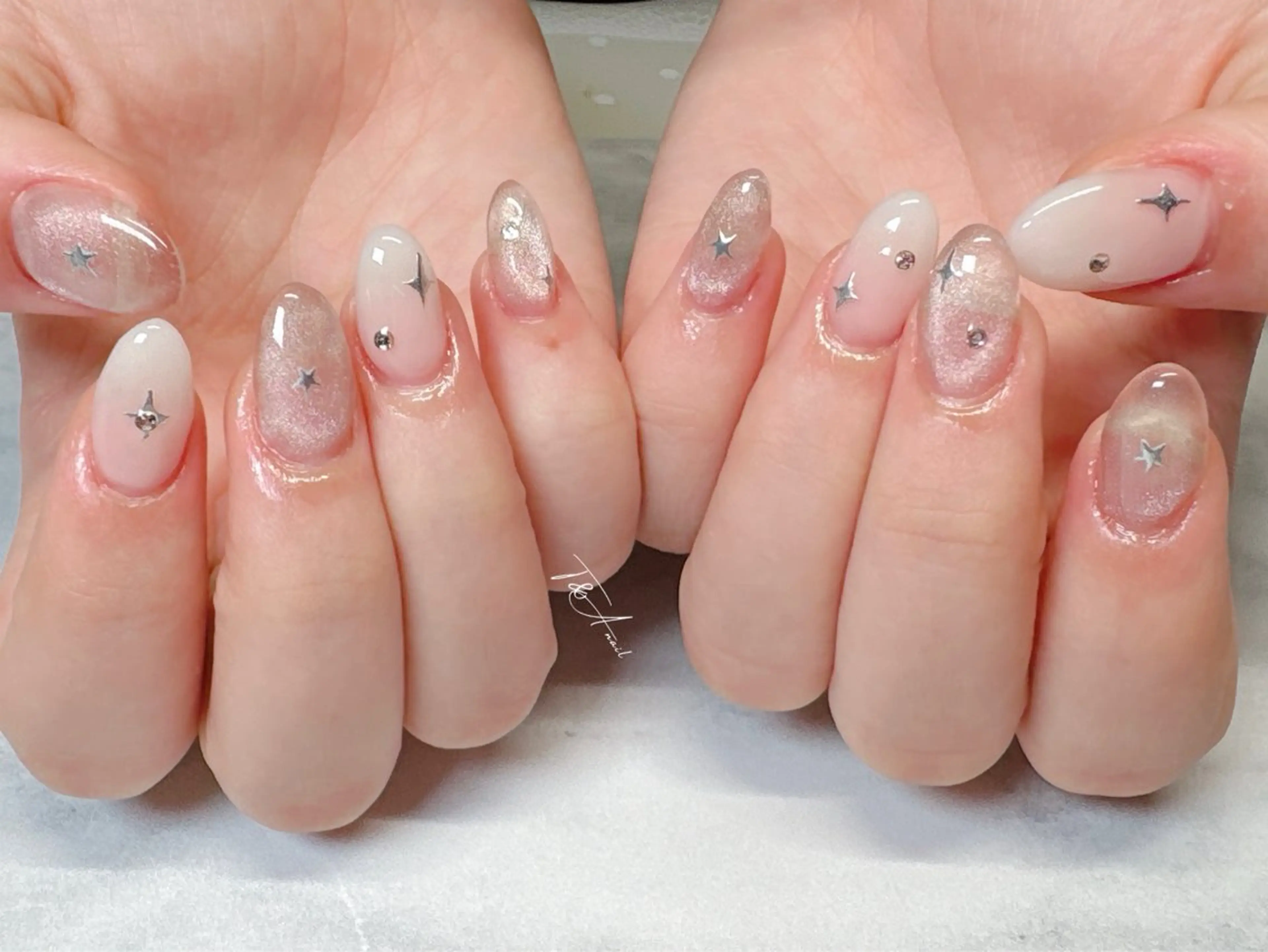 ネイル 長さ出し ジェルネイル キラキラネイル マグネットネイル スカルプネイル ハンドネイル T&A nailのネイルデザイン