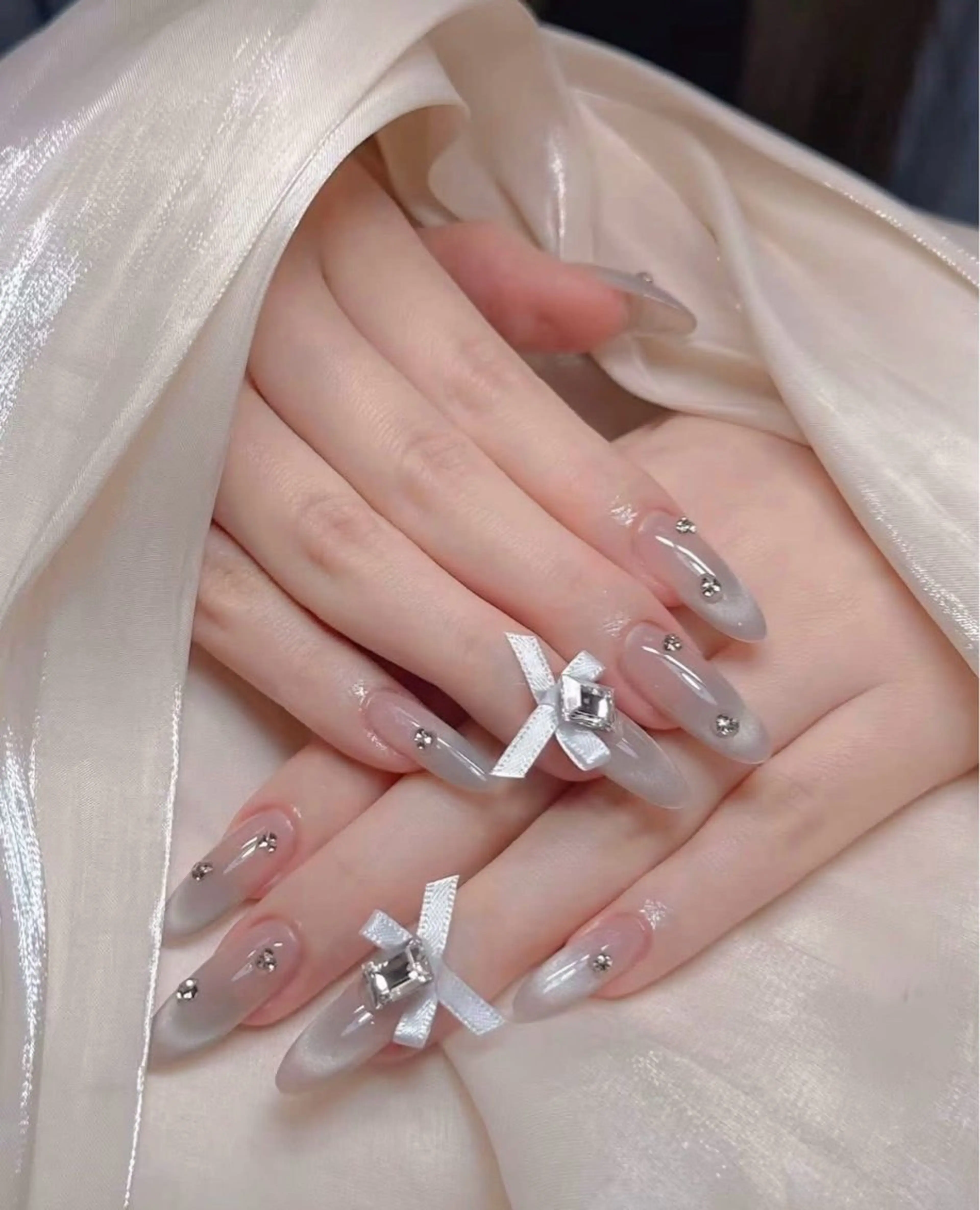 ネイル ハンドネイル T. Leeのネイルデザイン