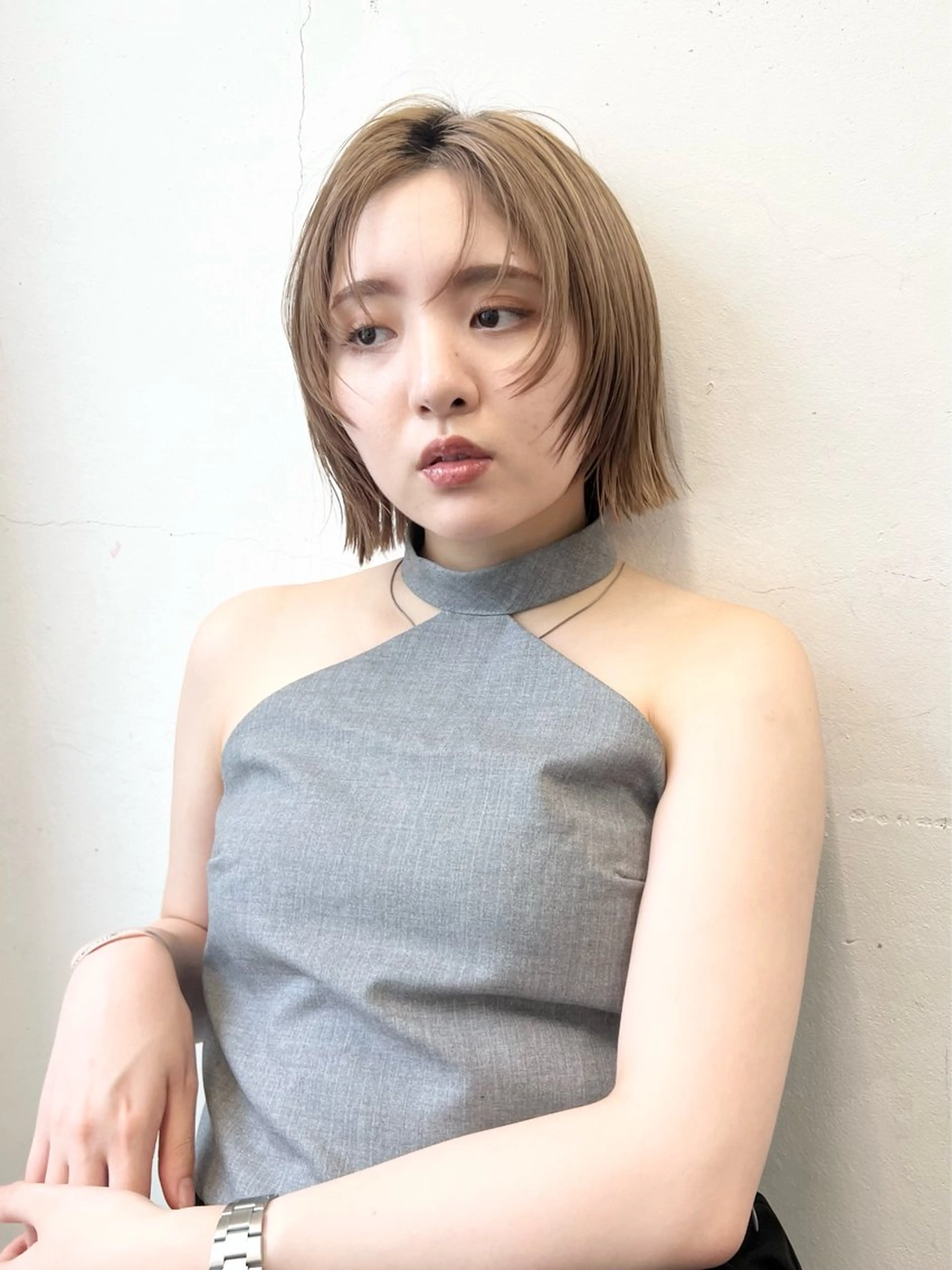 ミディアム カラー アッシュ ベージュカラー ブリーチ ブロンド ケアブリーチ カット ヘアカラー トリートメント HARU//原宿🤍 リピート率NO.1のヘアスタイル