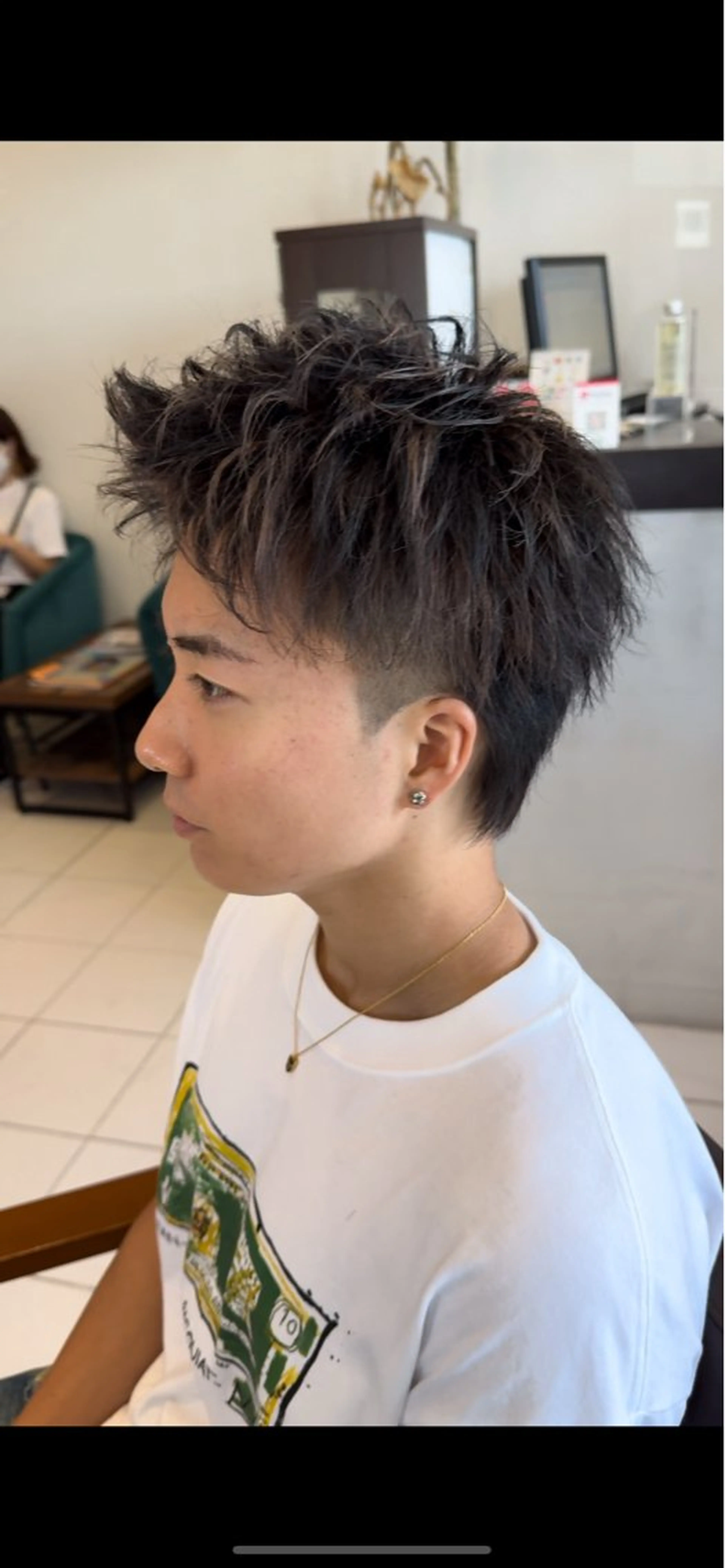 カラー メンズ メンズウルフカット ウルフカット カット ヘアカラー vivid所属・麻生誠 メンズ特化❤️‍🔥のヘアスタイル