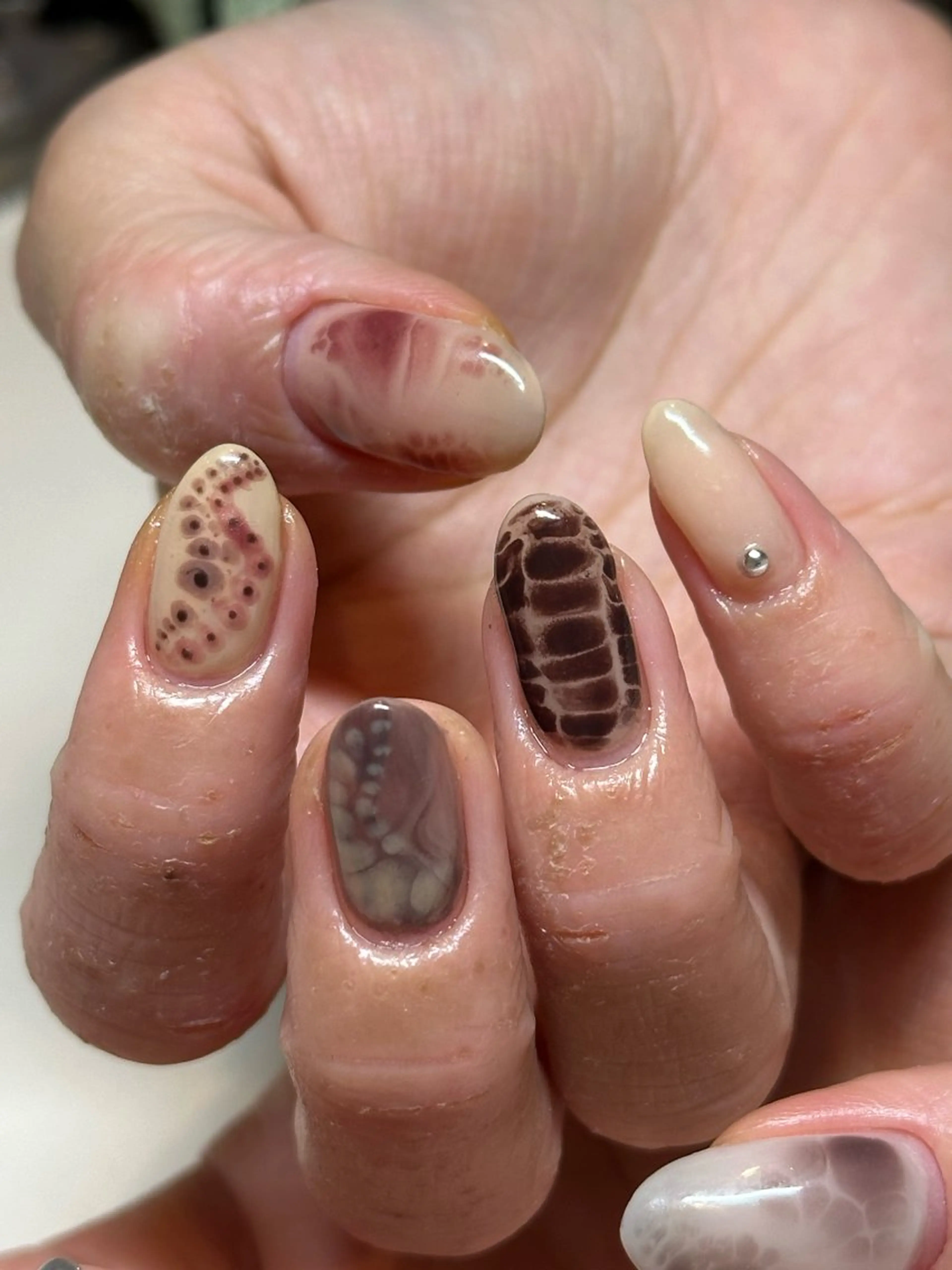 ネイル ハンドネイル nail salon HARE所属・チハル ミチハタのネイルデザイン