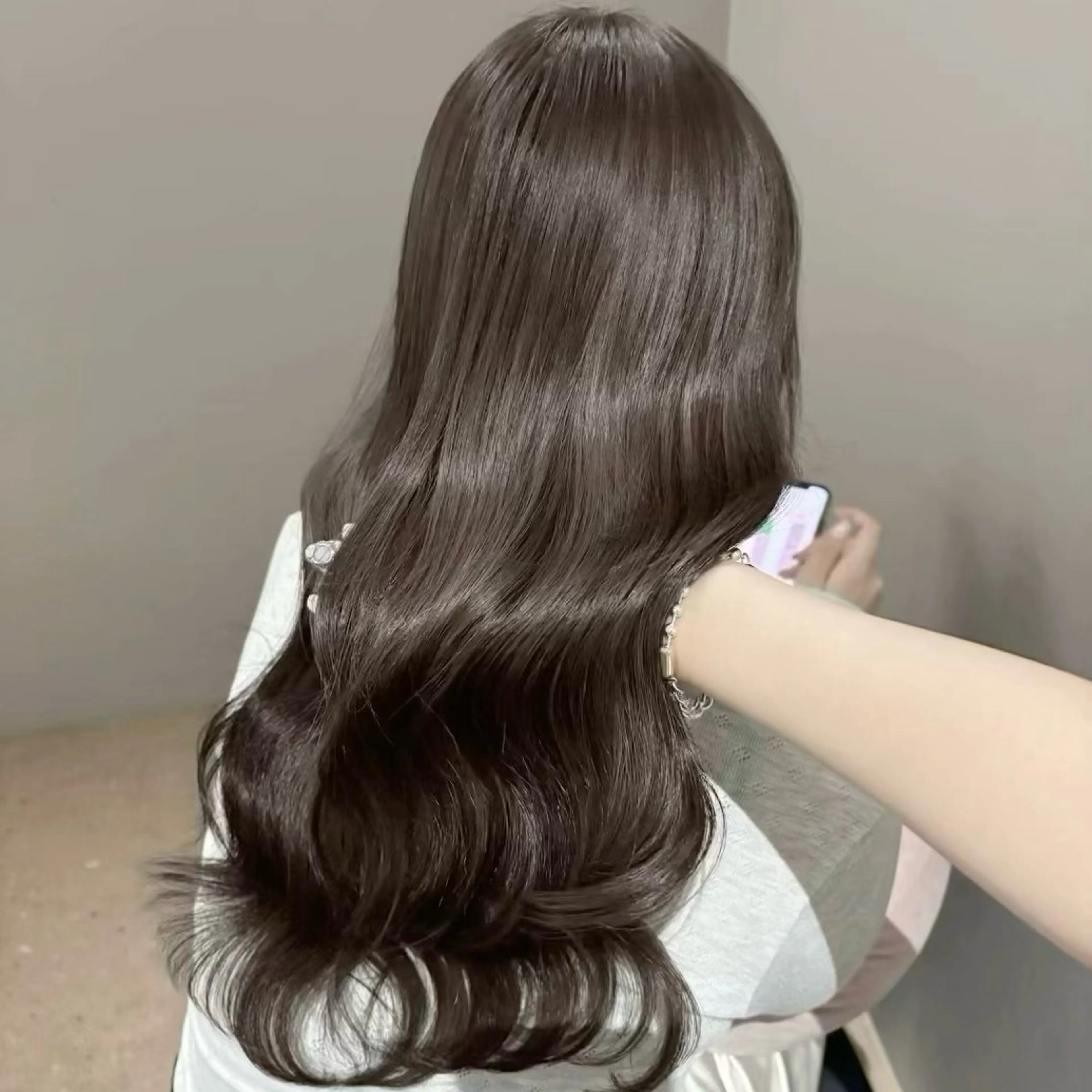 セミロング カラー ヘアカラー トリートメント iki omotesando所属・akiho/透明感 カラー/グレージュのヘアスタイル