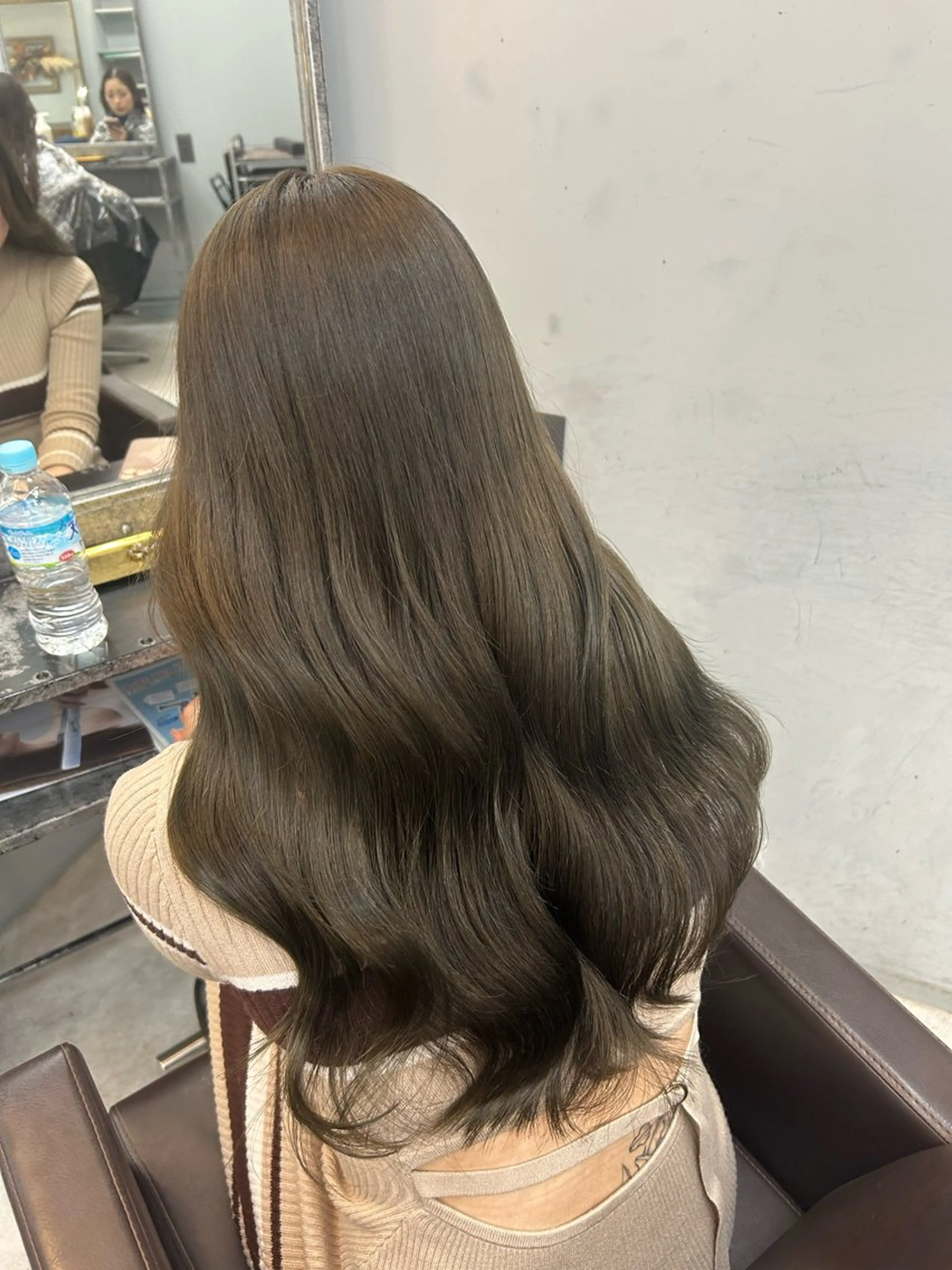 ロング カラー hair atelier OZ桑野店所属・阿佐見 若菜のヘアスタイル