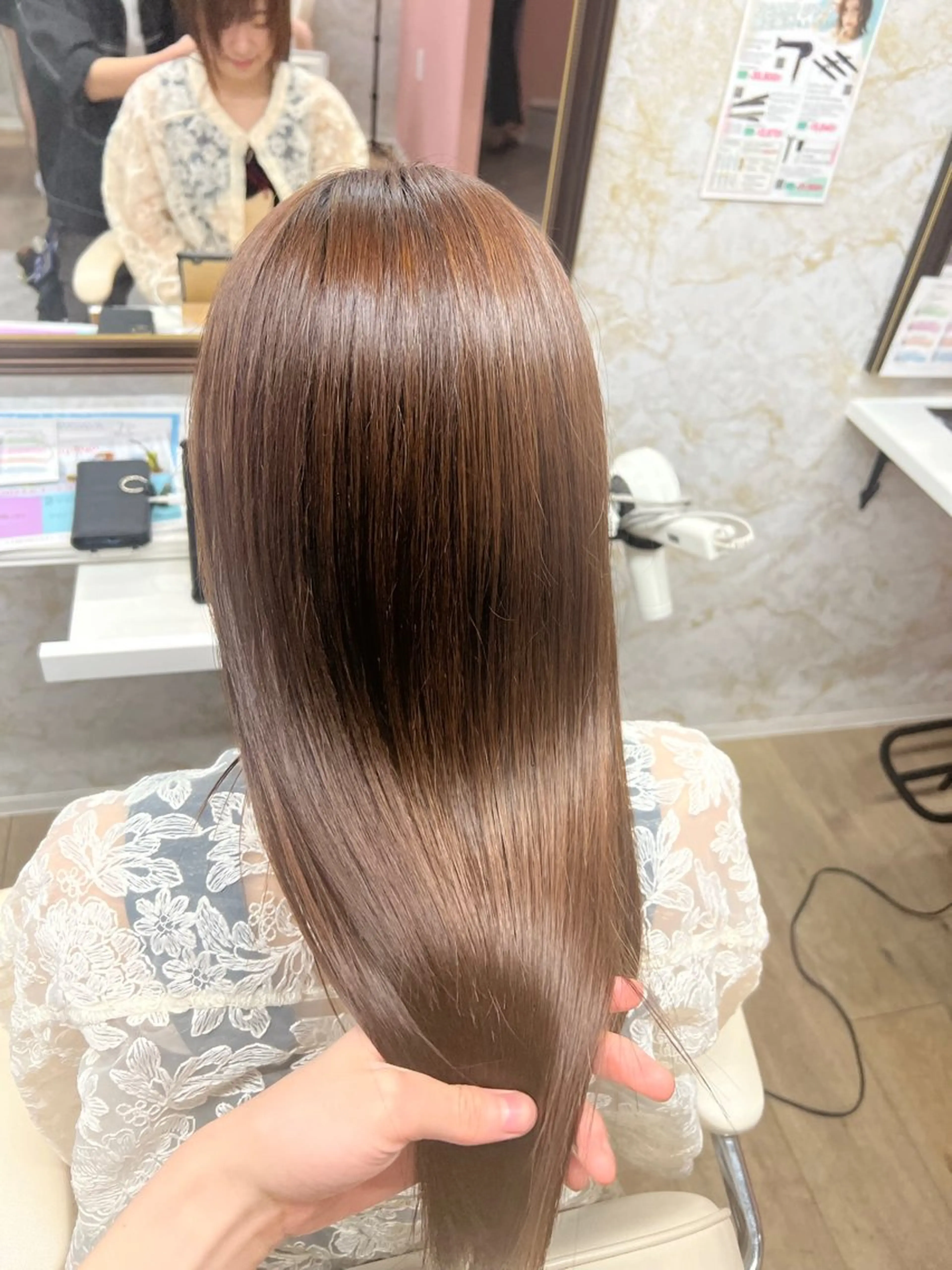 ロング カット 縮毛矯正 トリートメント 髪質改善特化💫 韓国ヘアAyumuのヘアスタイル