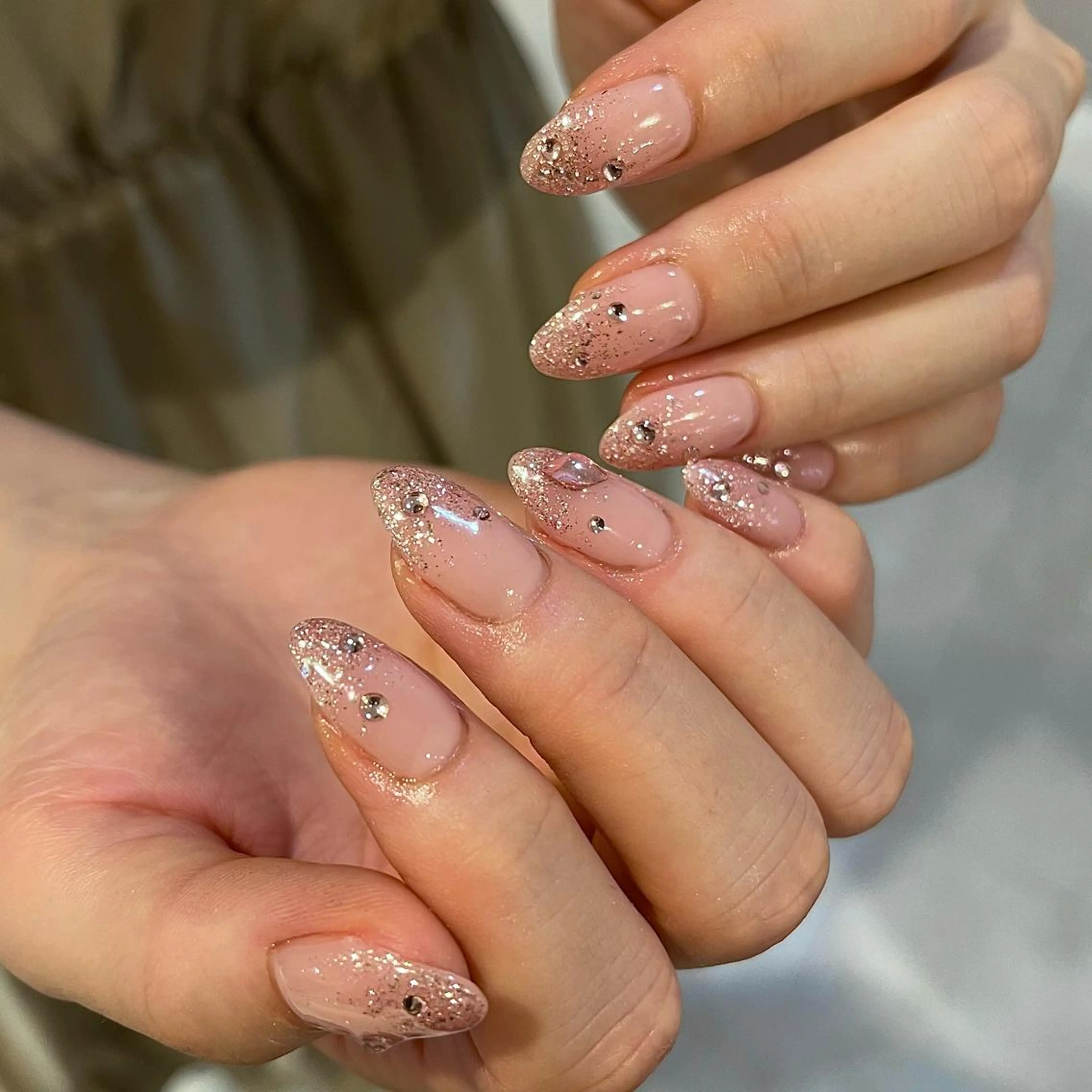 ネイル グラデーション キラキラネイル ラメ(グリッター) ワンカラーネイル ピンク ハンドネイル para ☀︎ sol by BECK所属・Para Sol nail　Maoのネイルデザイン