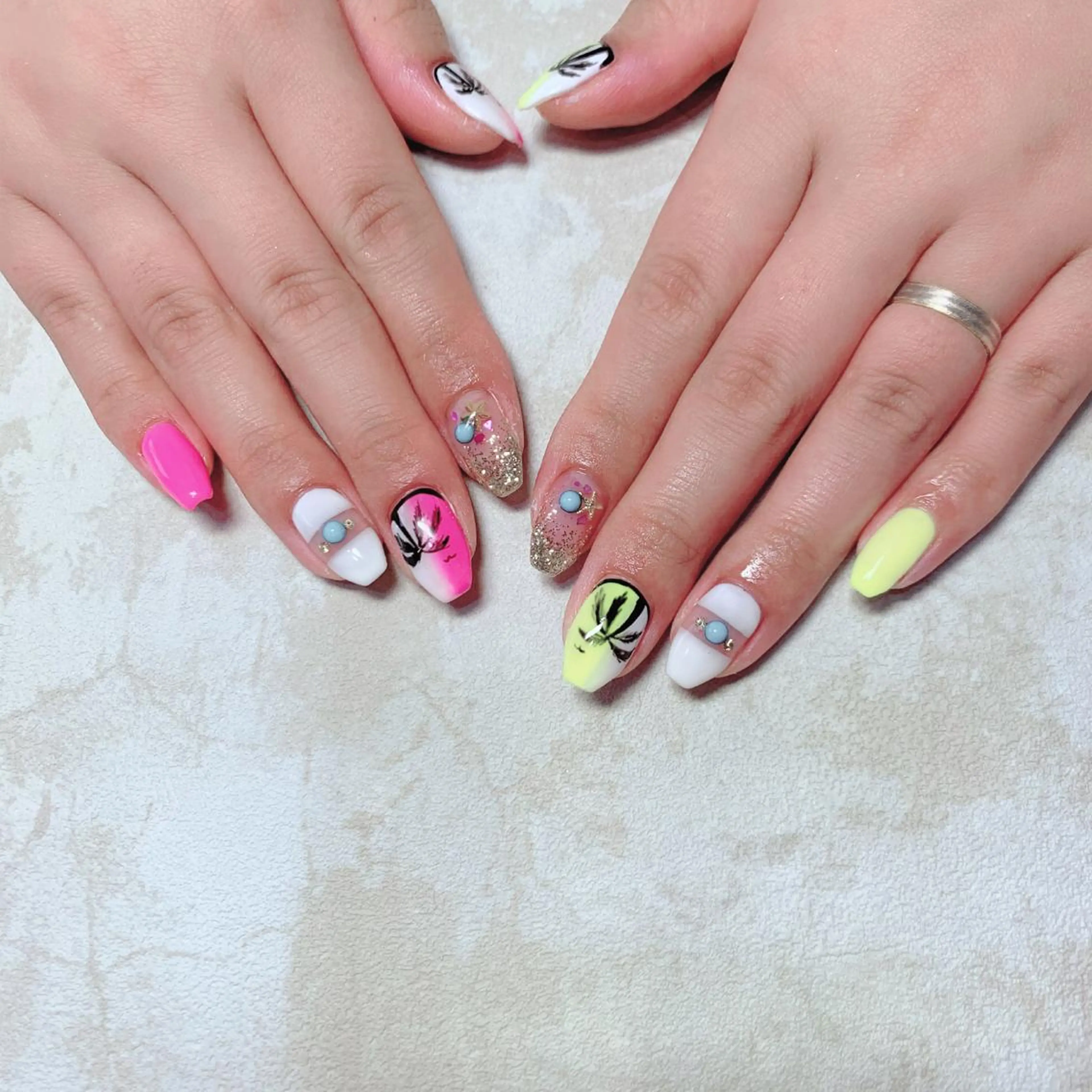 ネイル 春日井ネイルサロン iroのネイルデザイン