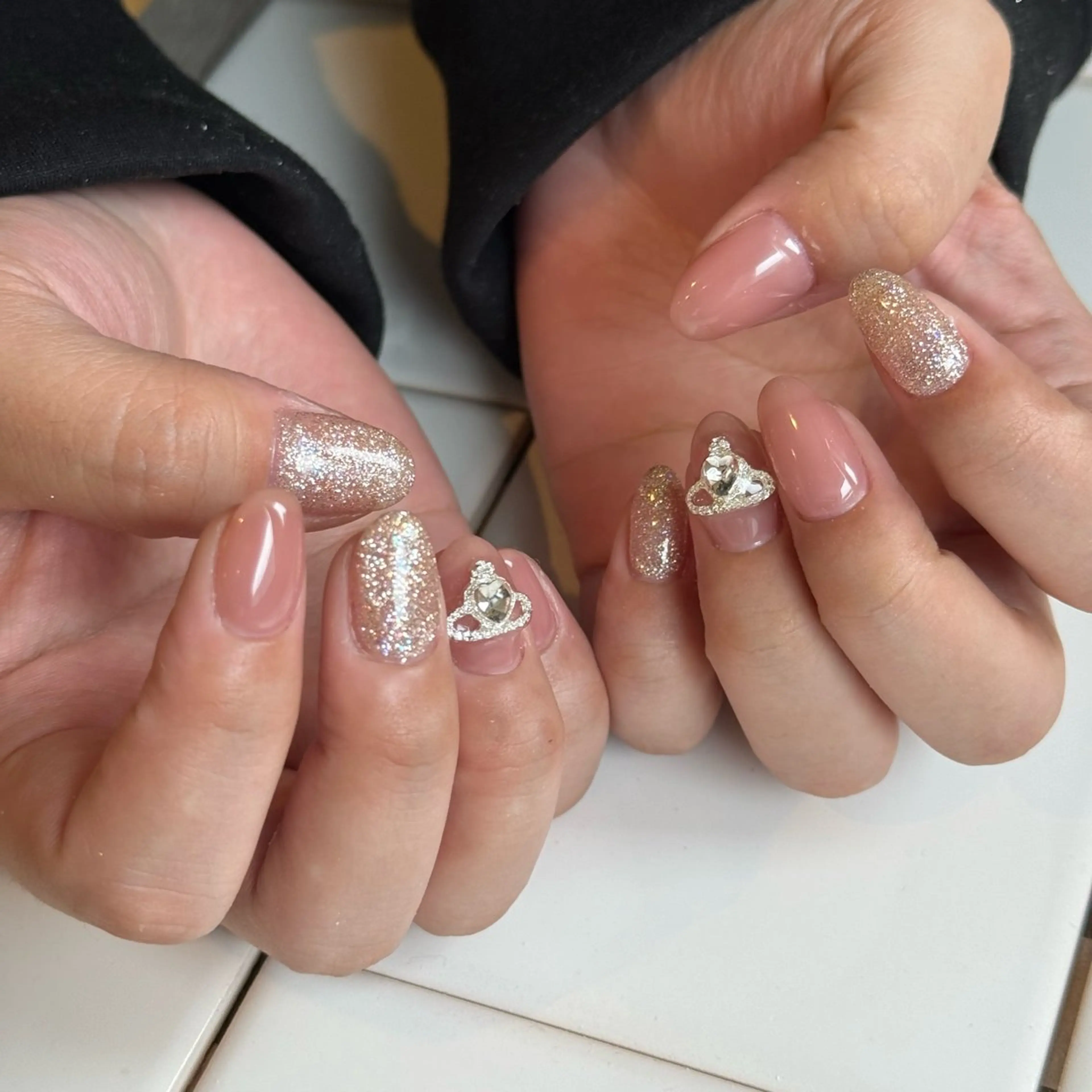 ネイル ハンドネイル chihiro 🗽のネイルデザイン
