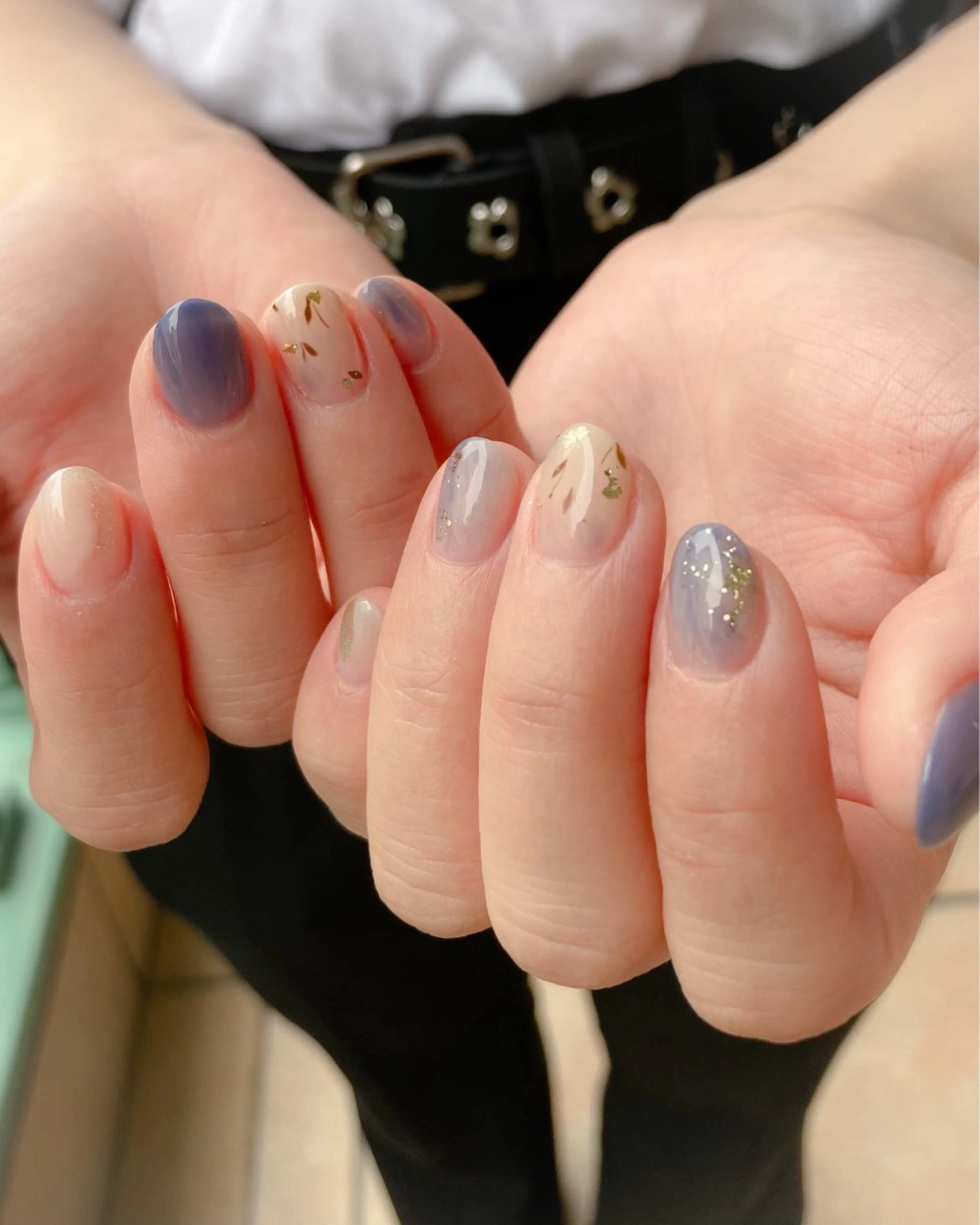 ネイル ブルー 持ち込み ニュアンスネイル 夏ネイル nail salon neige所属・ジェムネイル Risa.のネイルデザイン