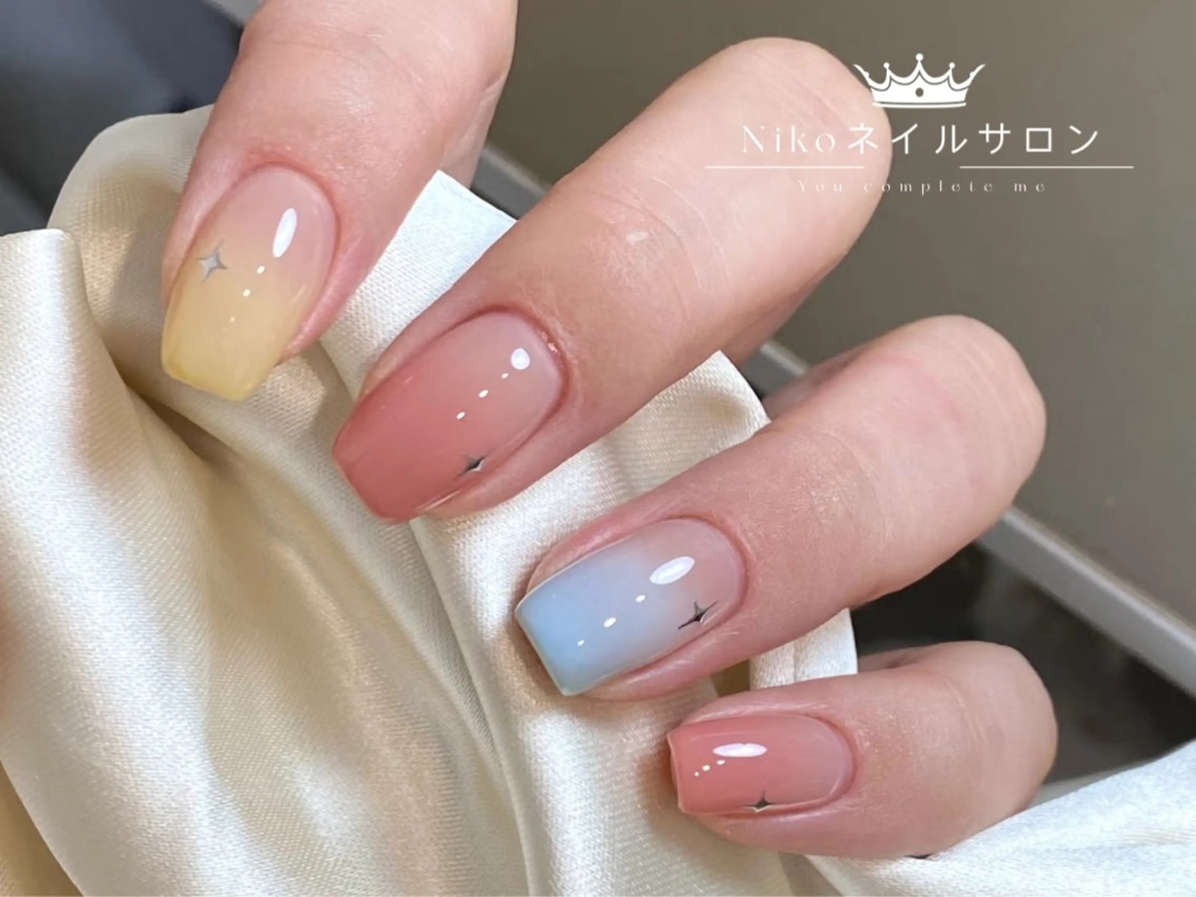 ネイル チークネイル フットネイル フレンチネイル ジェルネイル ガラスフレンチ Nikosalon rikoのネイルデザイン