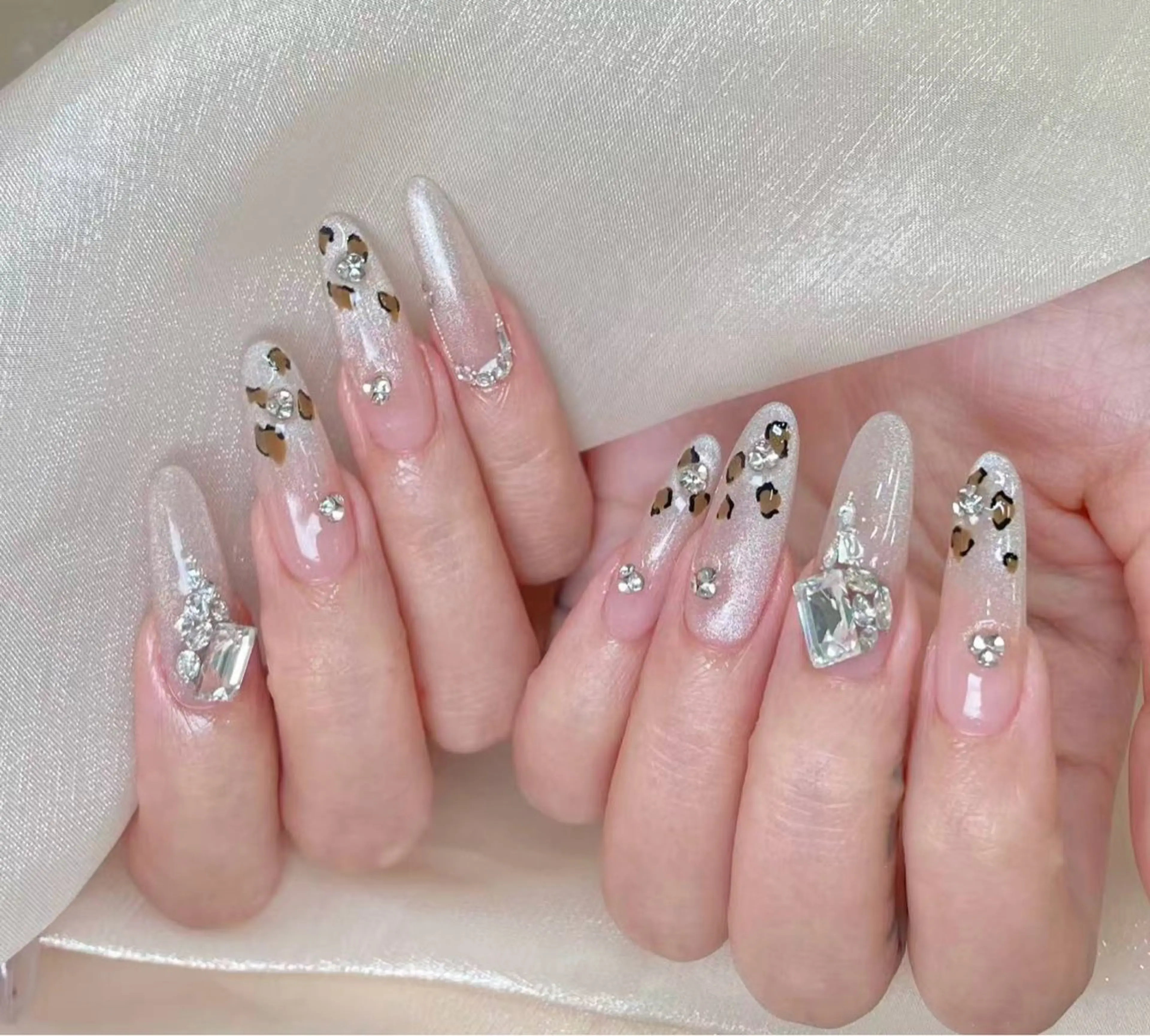 ネイル ハンドネイル Ui_Amor (パラジェル)のネイルデザイン