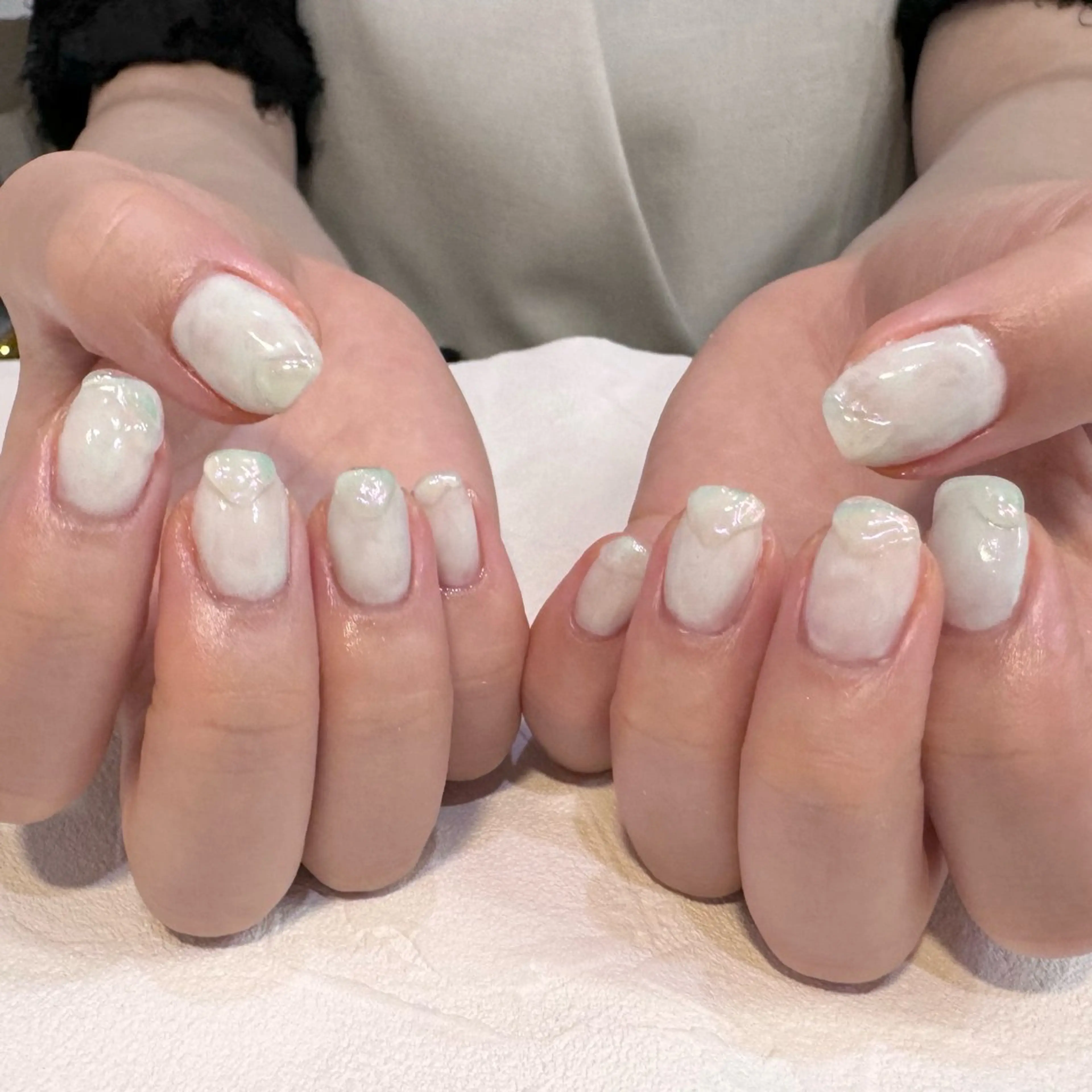 ネイル RIEKO🍒 ワンホン♡推しネイルのネイルデザイン