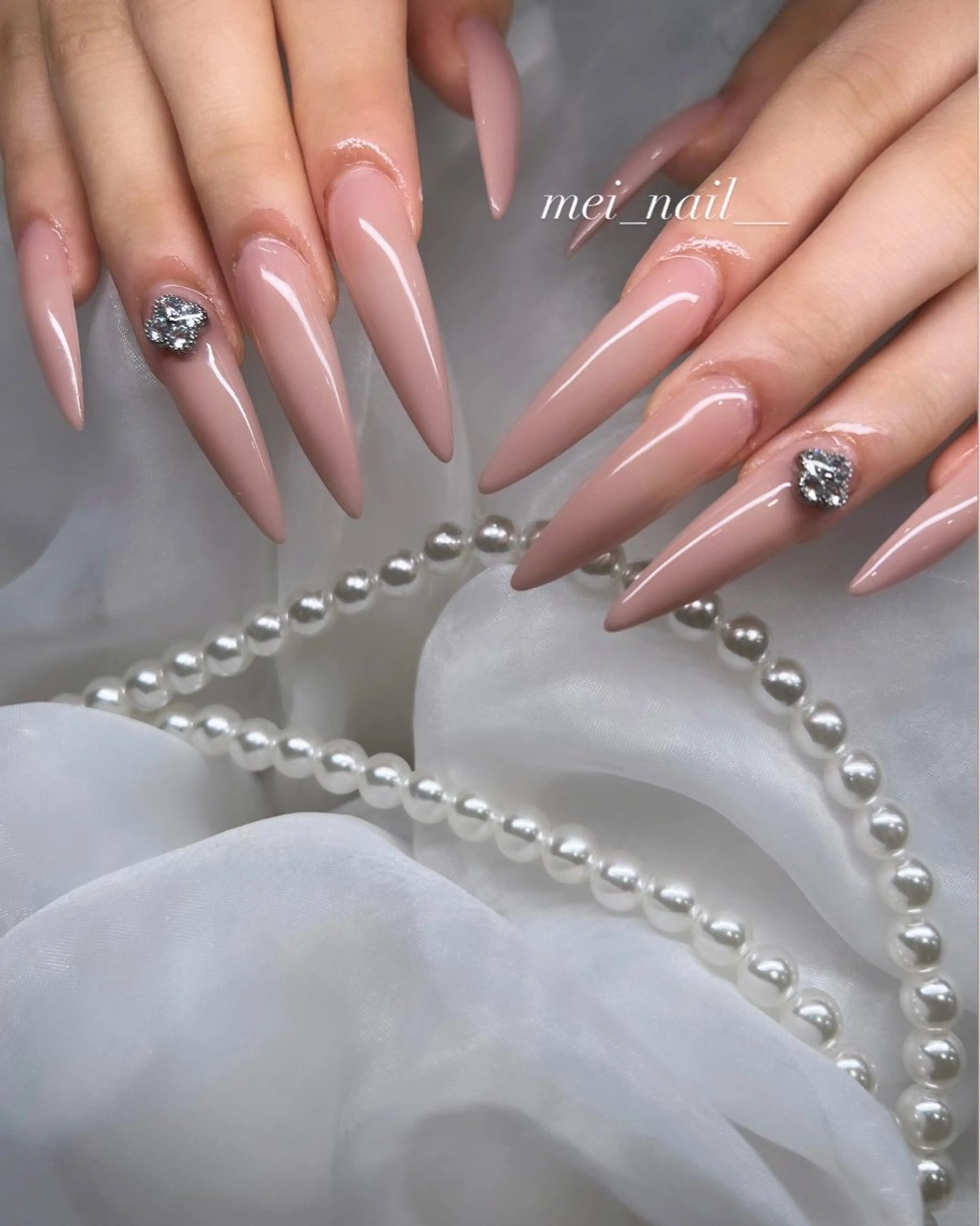 ネイル est nail所属・永山 芽生子のネイルデザイン