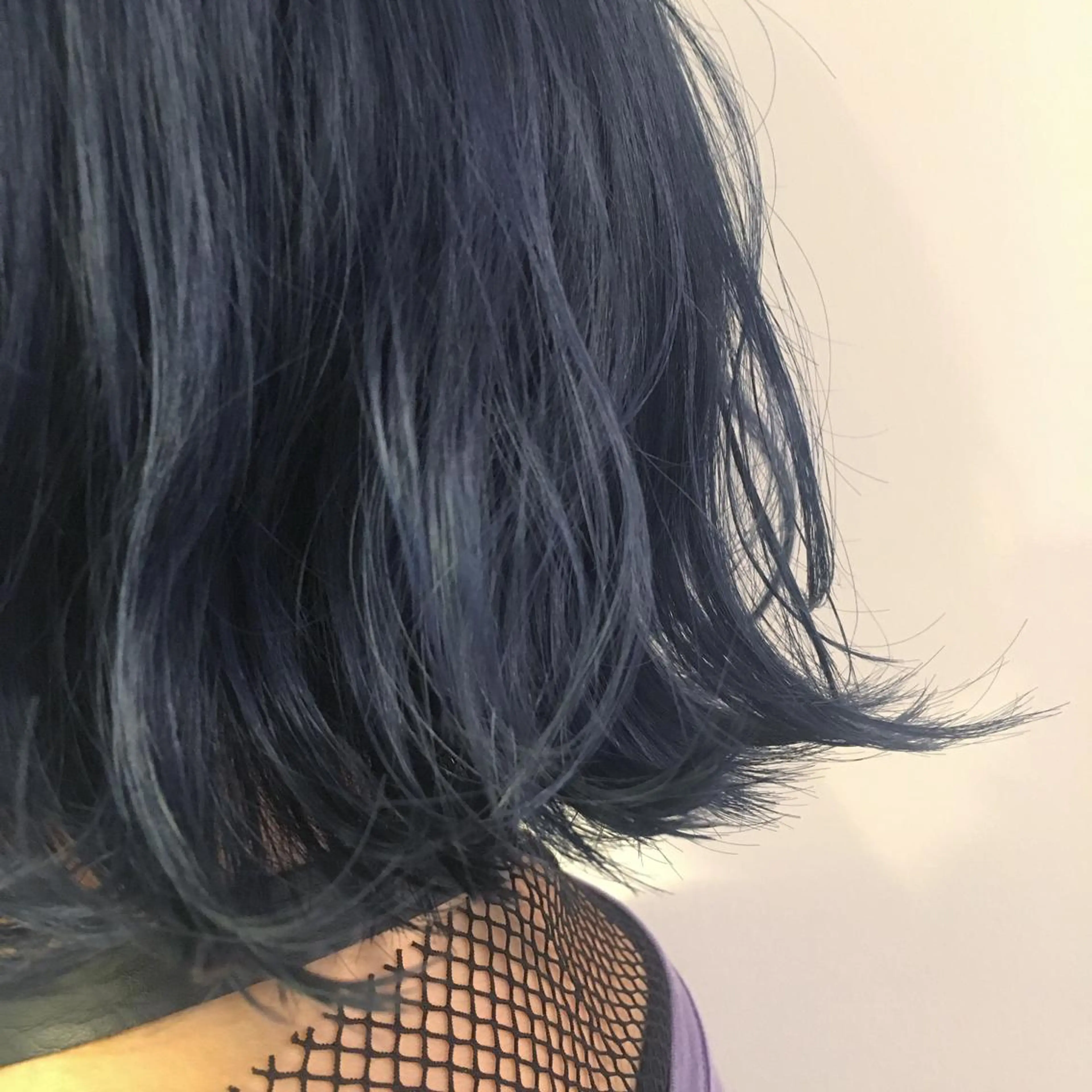 ミディアム カラー ブルーカラー シルバー ボブ/レイヤー/艶 🦕risa 森下のヘアスタイル