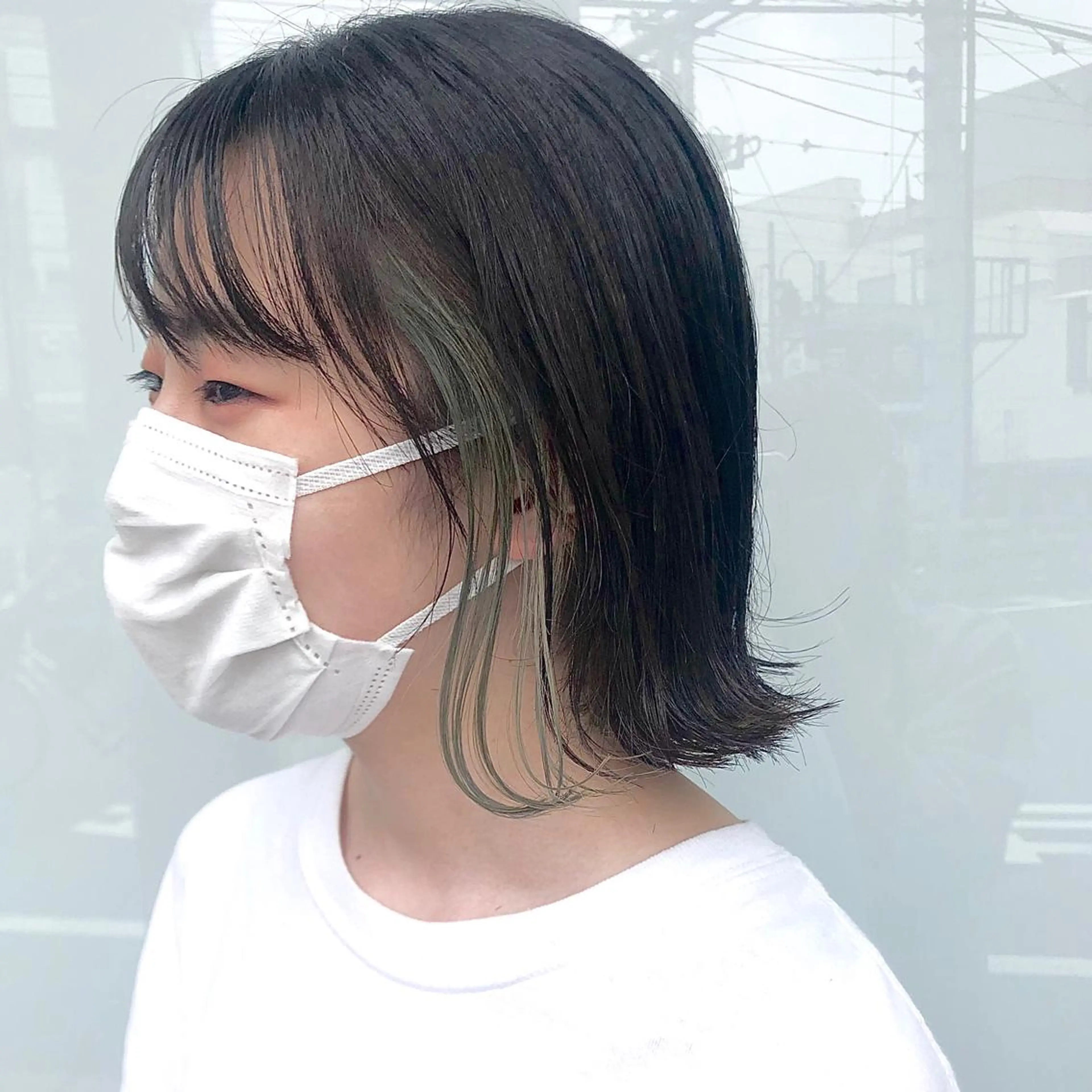 ショート カラー イヤリングカラー HOLON池袋所属・ウルフカット ハッシュカット/七海のヘアスタイル