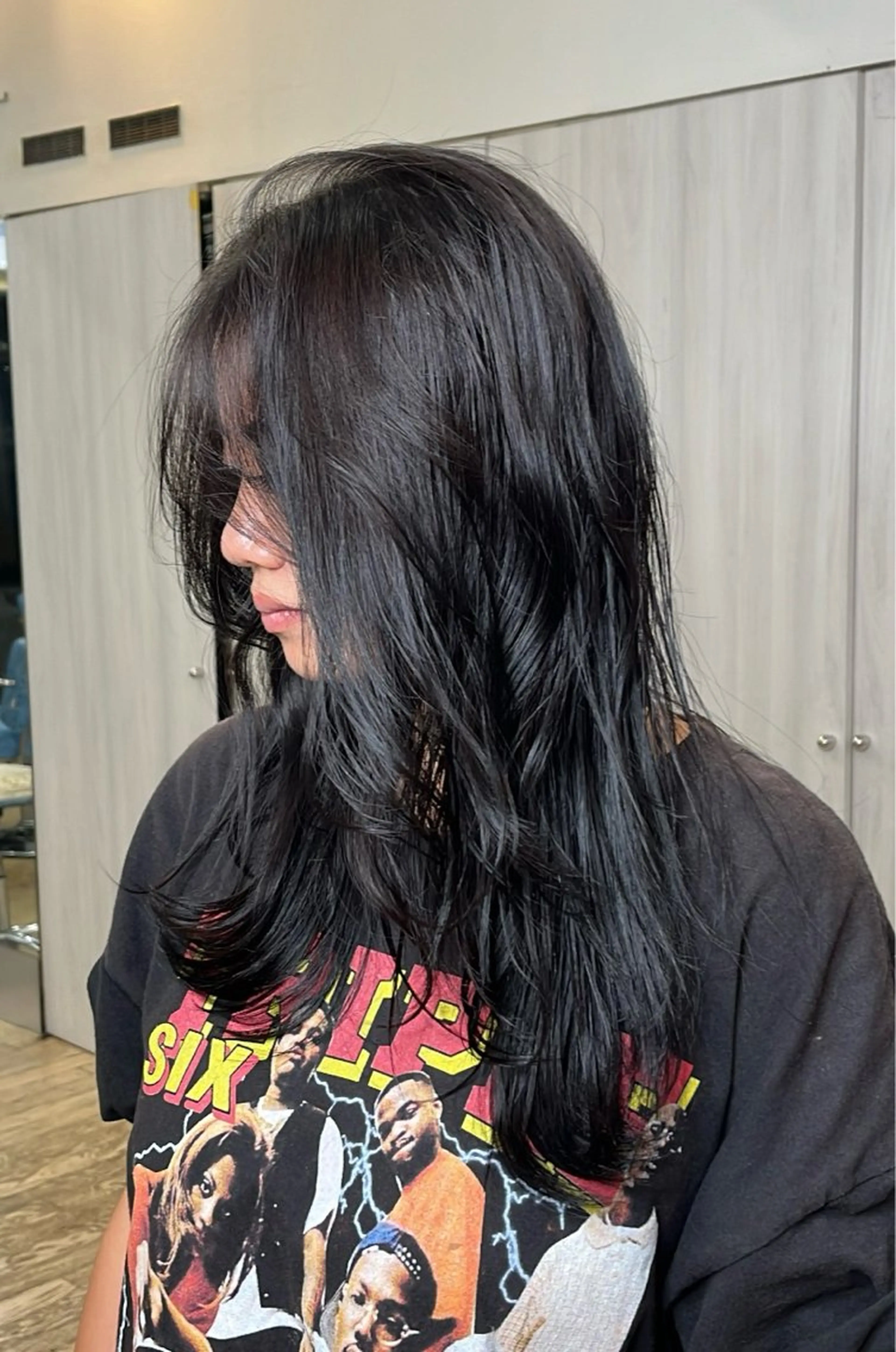 セミロング カラー 黒髪 ブルーカラー ブルーブラック ヘアカラー デザインカラー/ コーンロウのヘアスタイル