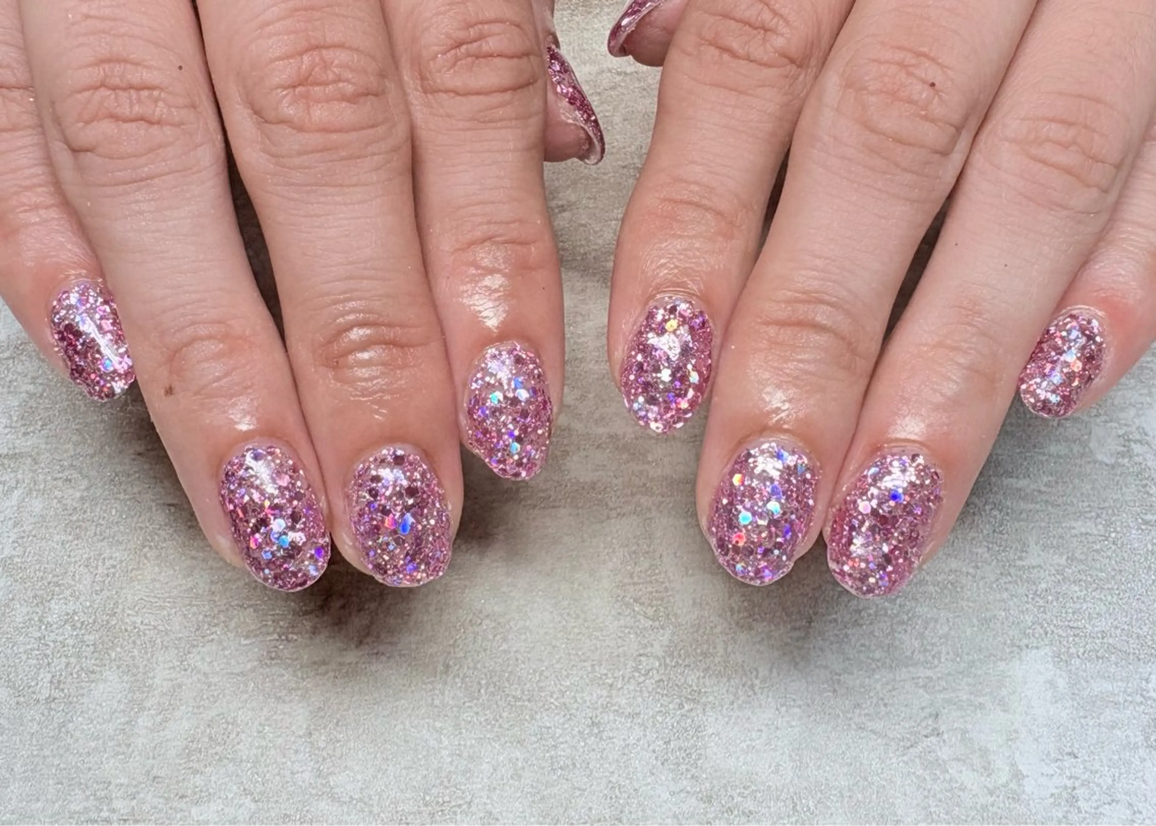ネイル キラキラネイル ラメ(グリッター) ハンドネイル Nail Head Spa Fortuna所属・Fortuna Mihoのネイルデザイン