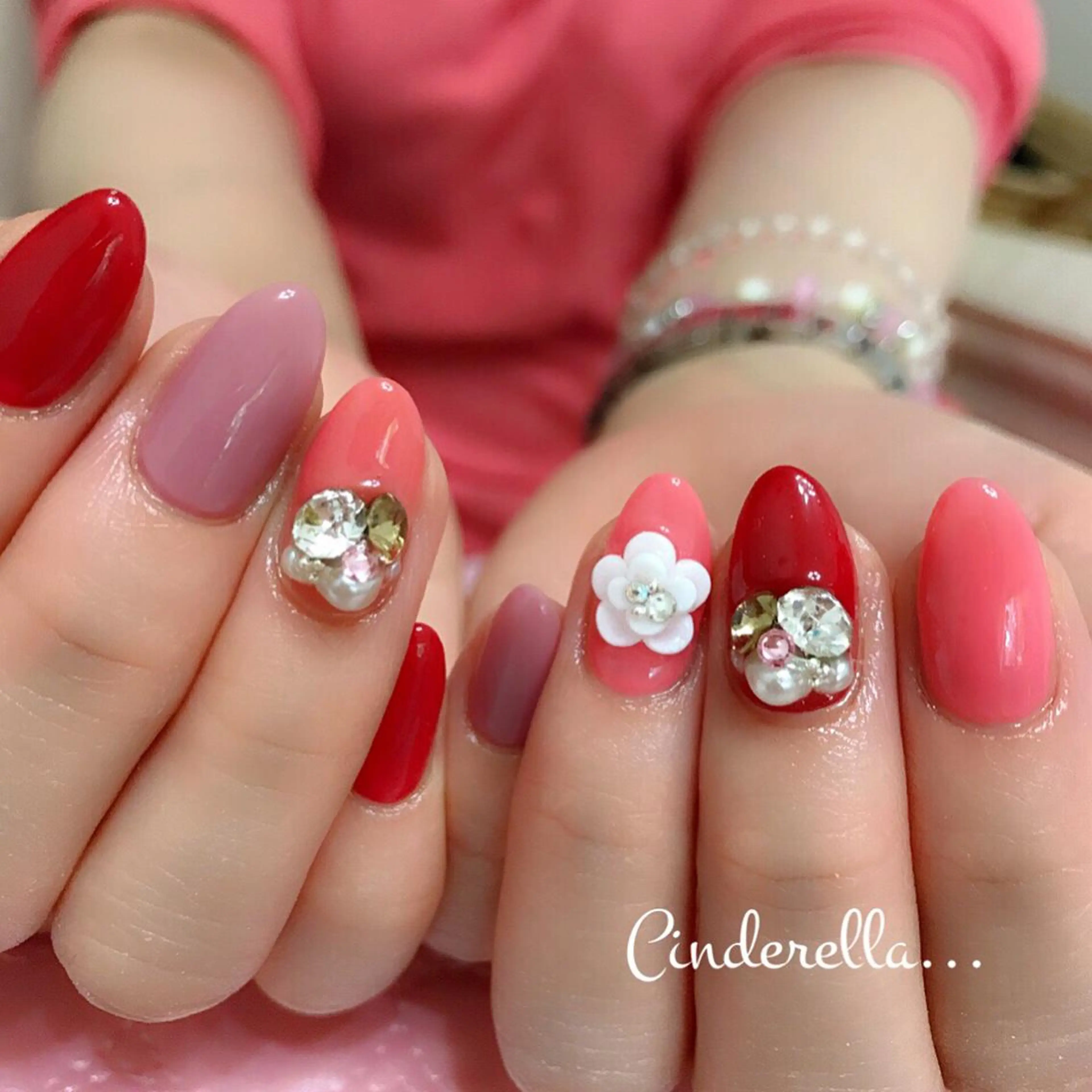 ネイル Nailroom. Cinderellaのネイルデザイン