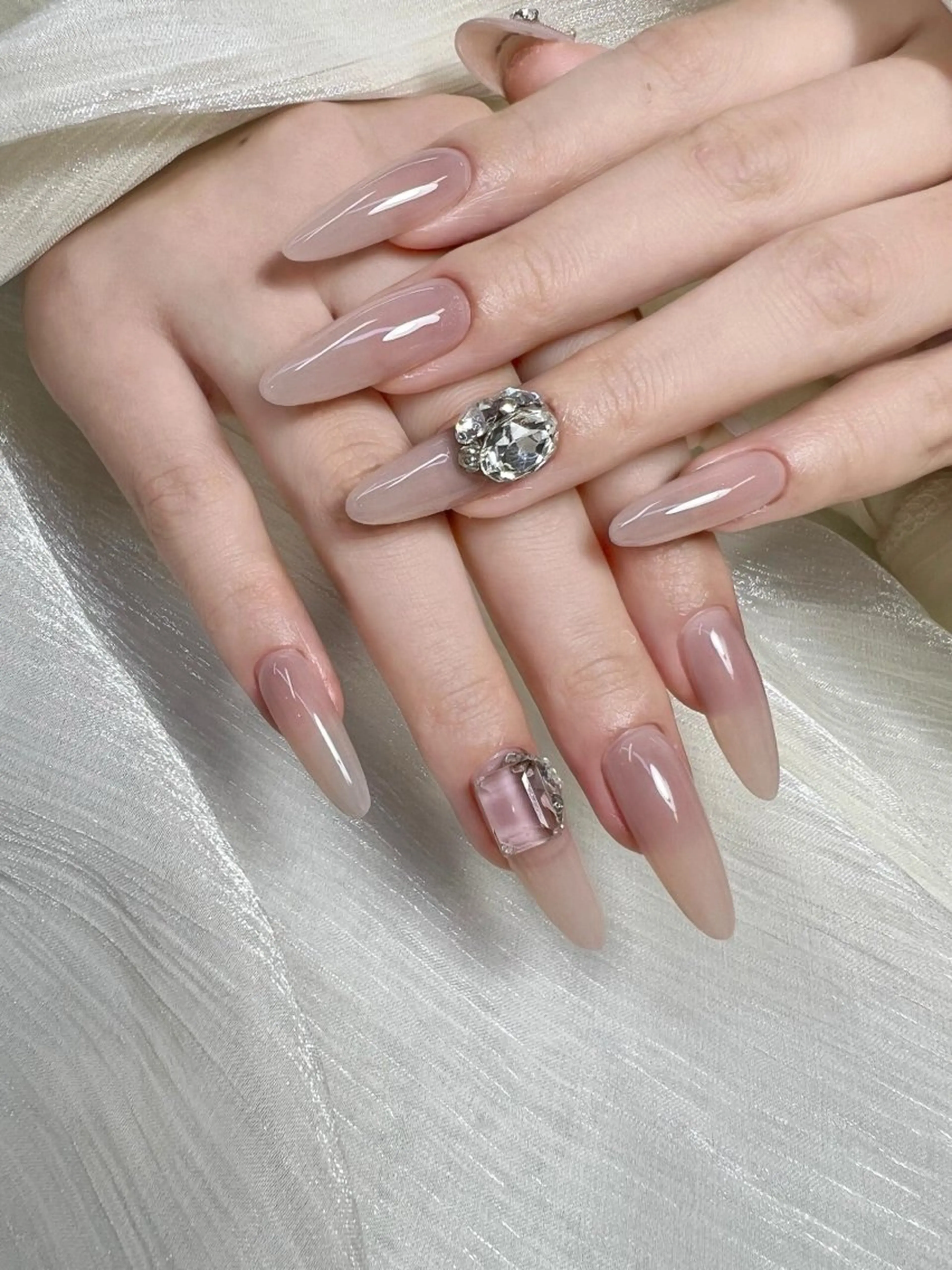 ネイル 長さ出し ワンカラーネイル ハンドネイル ハンドケア Laule’a Nail新宿所属・ミナ🌈 Laule'aのネイルデザイン