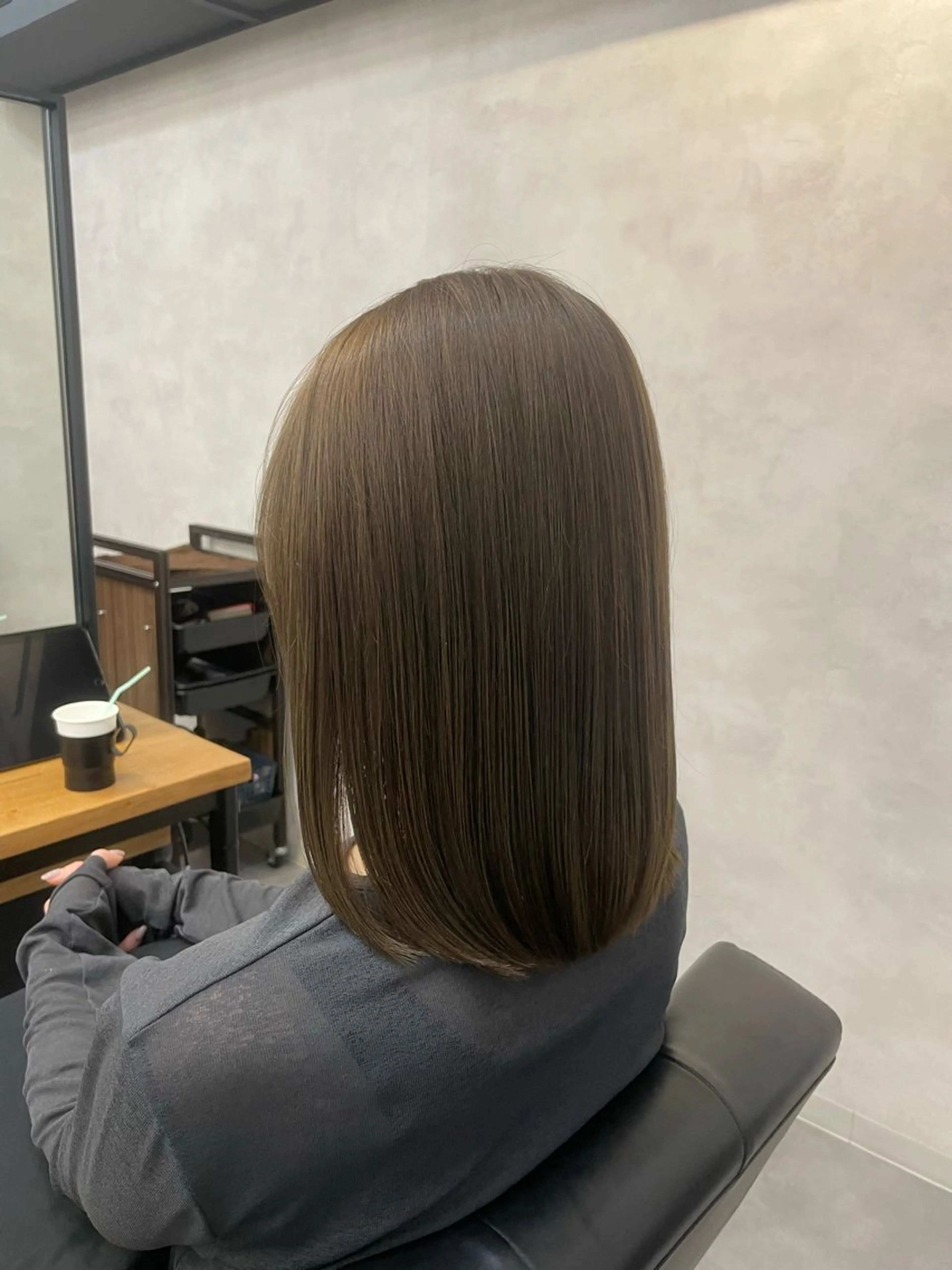 ミディアム カット ヘアカラー トリートメント 今村 南穂のヘアスタイル
