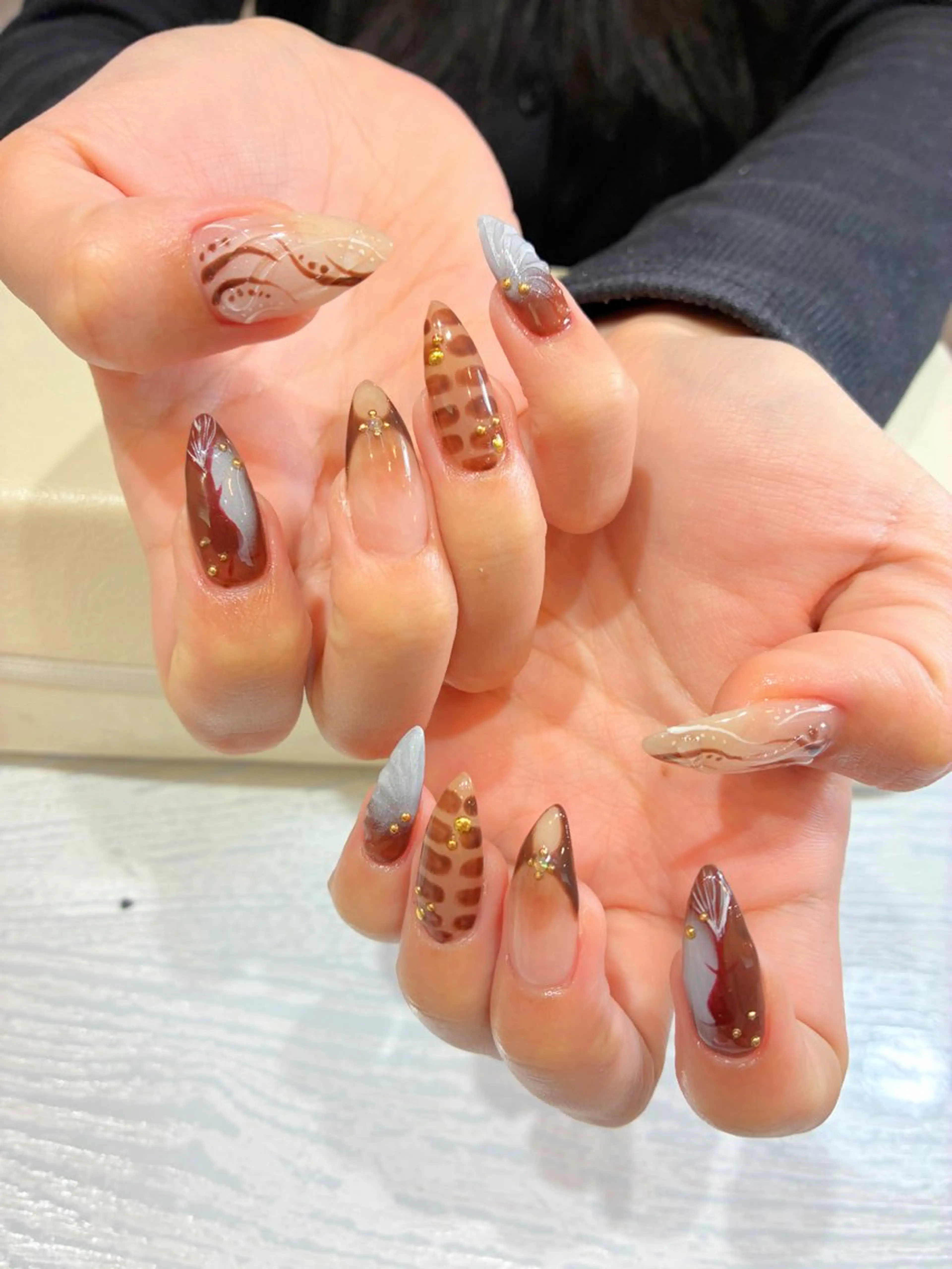 ネイル 持ち込み Nest 岩崎のネイルデザイン