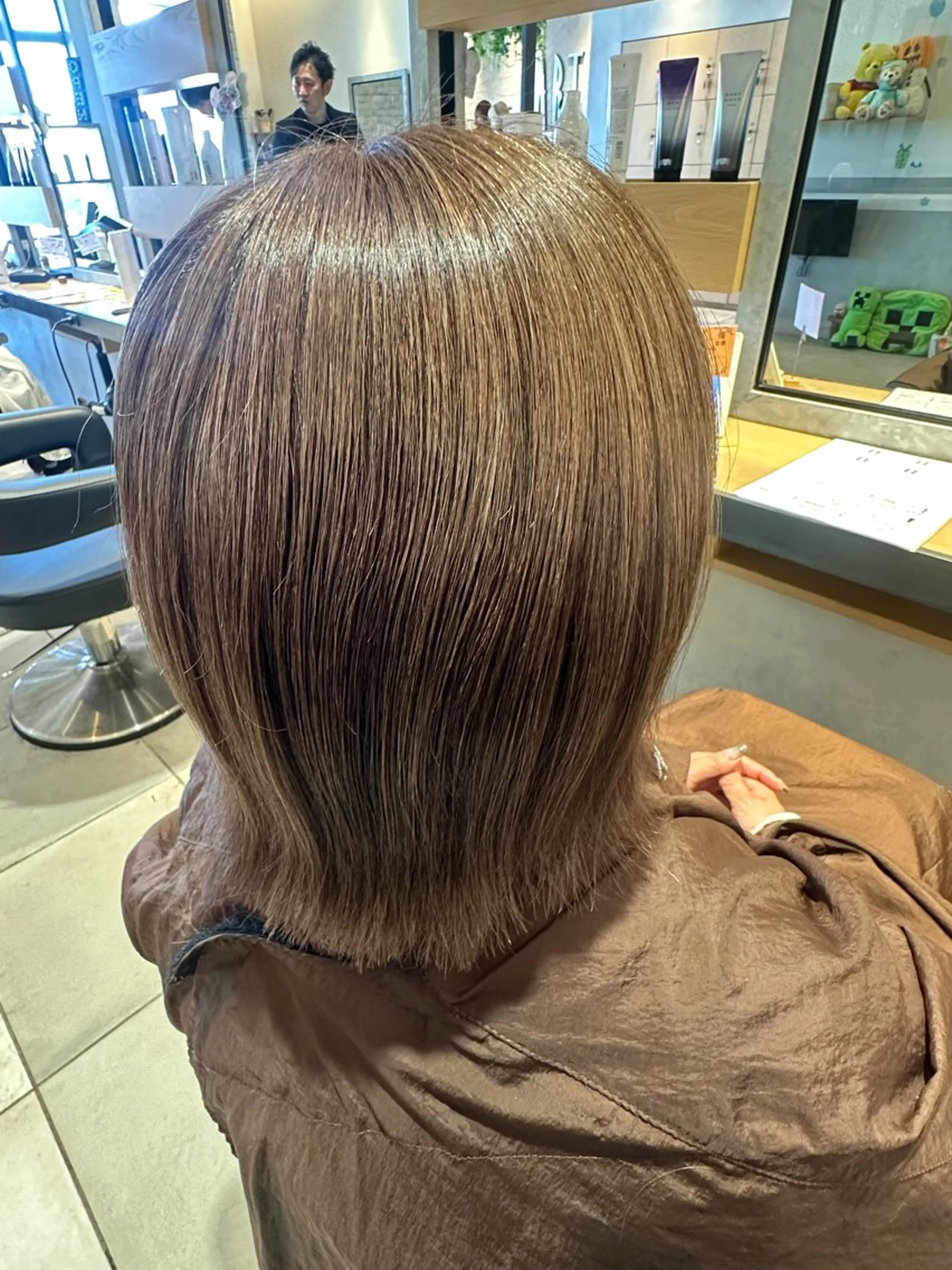 カラー ハイライトカラー フクイ ミユのヘアスタイル
