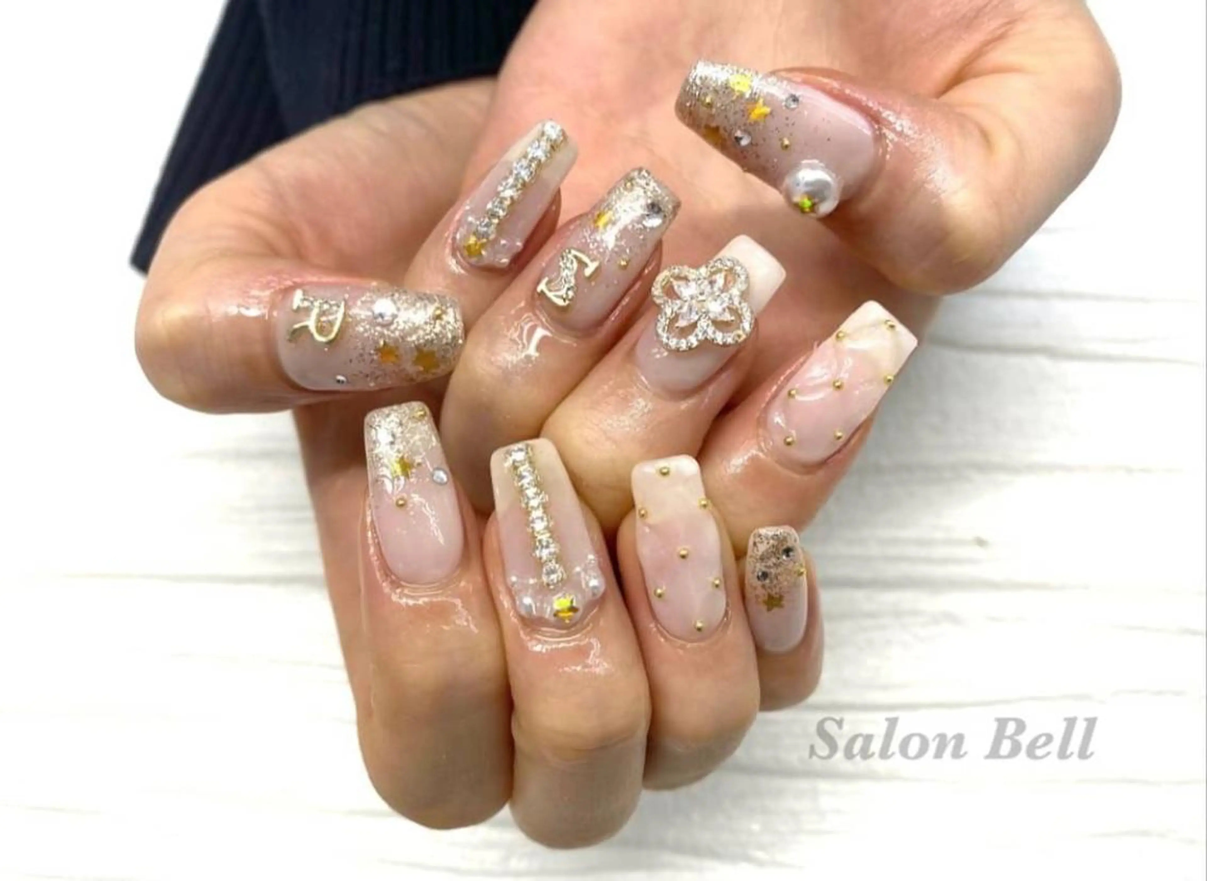 ネイル ハンドネイル Bell 富田林店 SAYAKAのネイルデザイン