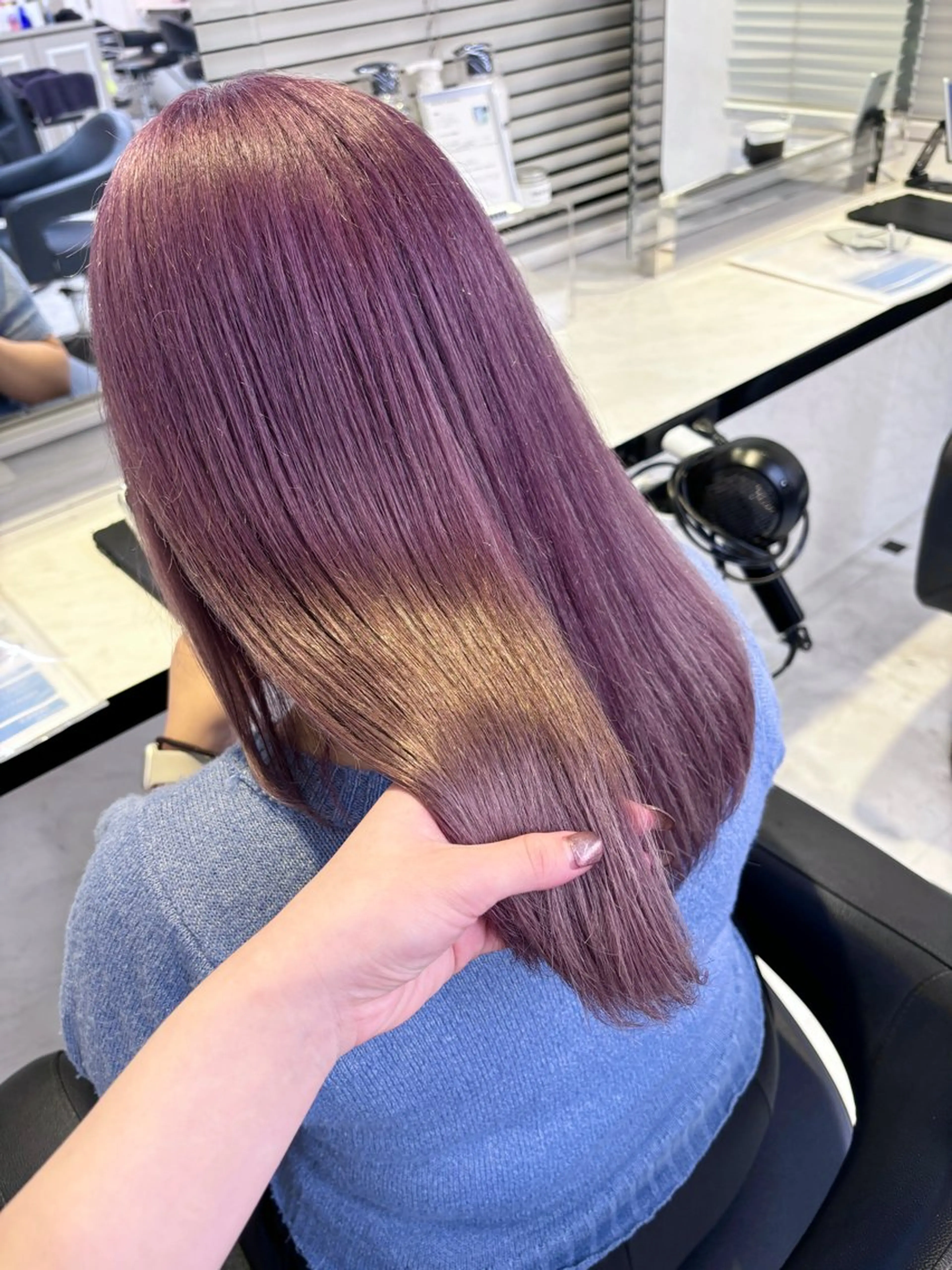 ロング カラー ブリーチ ケアブリーチ 透明感カラー ダブルカラー ラベンダーカラー 💙ハイトーン韓国風 色白ヘア💙manaのヘアスタイル