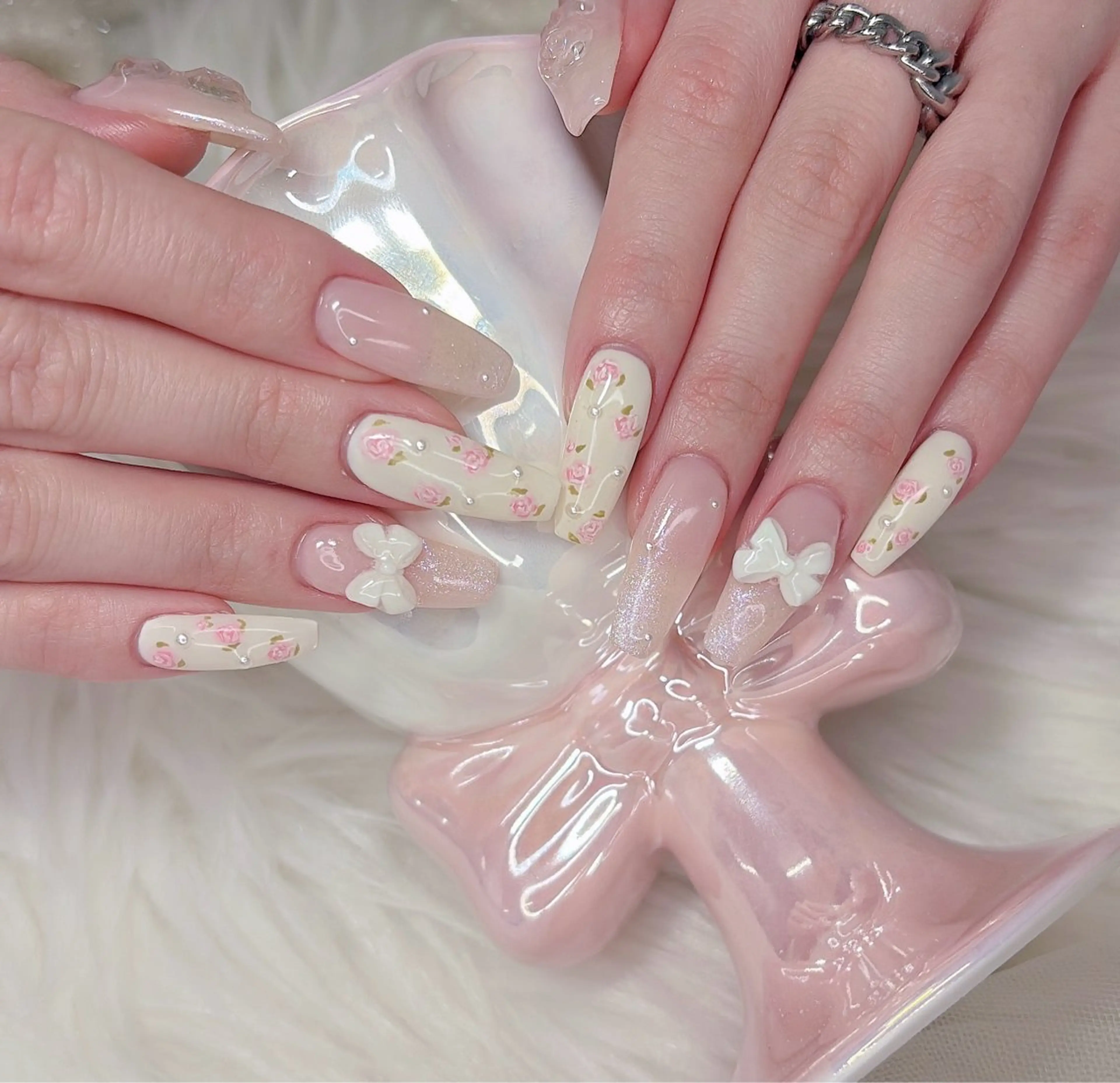 ネイル R nailsalon所属・R salonのネイルデザイン