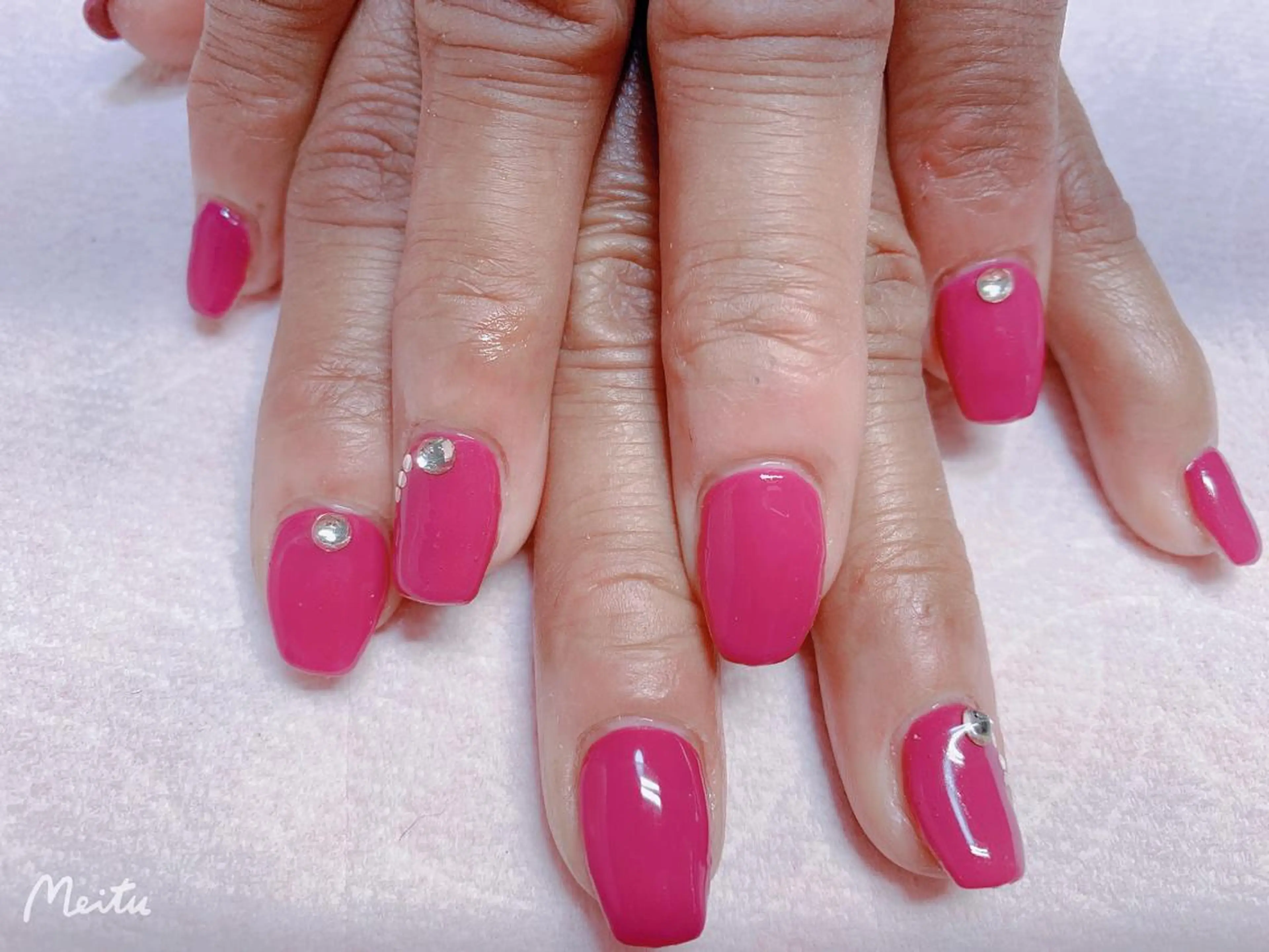 ネイル ワンカラーネイル miu miu大塚店所属・miu miuのネイルデザイン