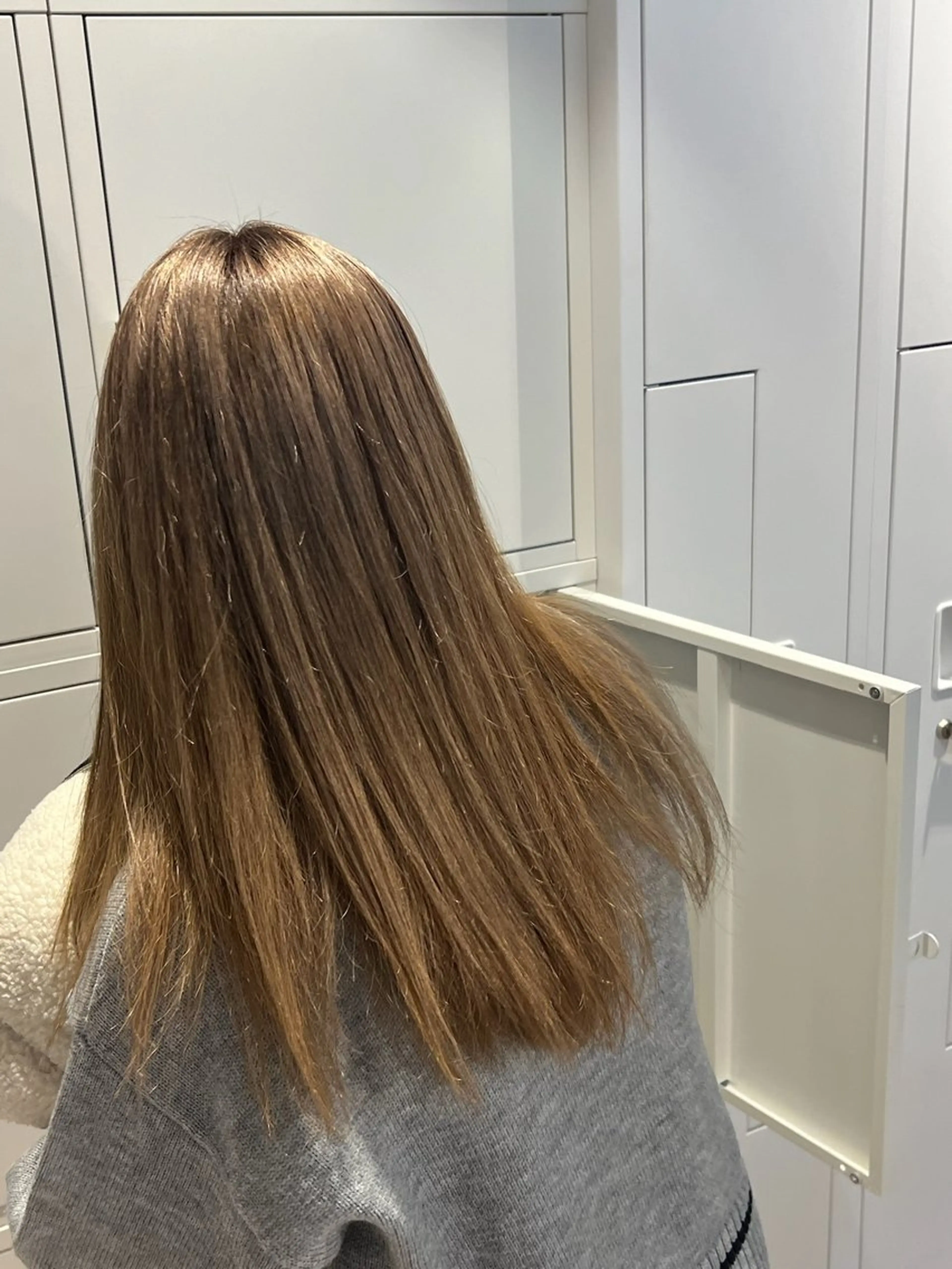 カラー ヘアカラー 瀬戸 杏珠のヘアスタイル