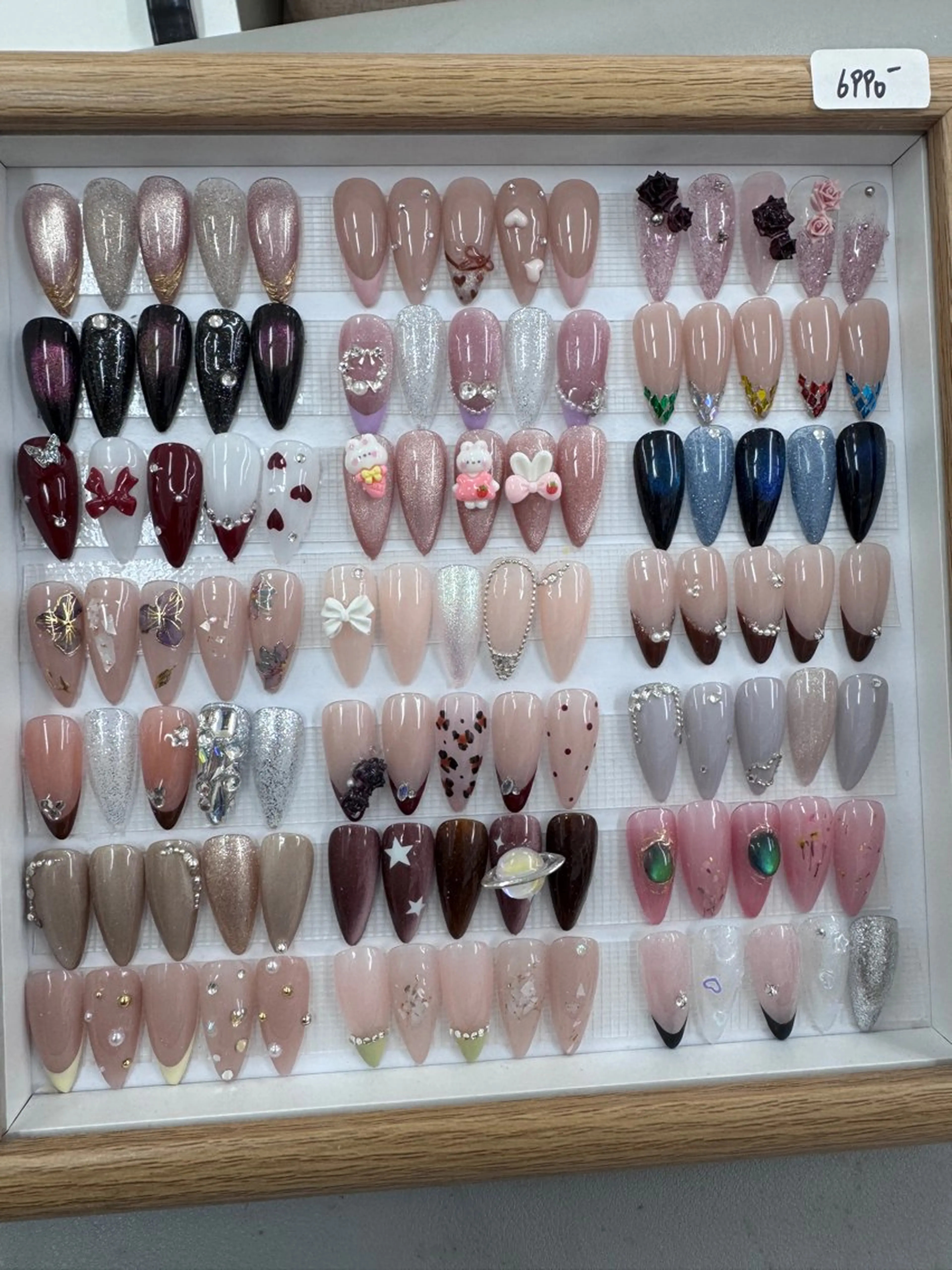 ネイル ボルドー チークネイル 長さ出し フレンチネイル ジェルネイル ハンドネイル UMI ネイルサロン新宿🎀のネイルデザイン