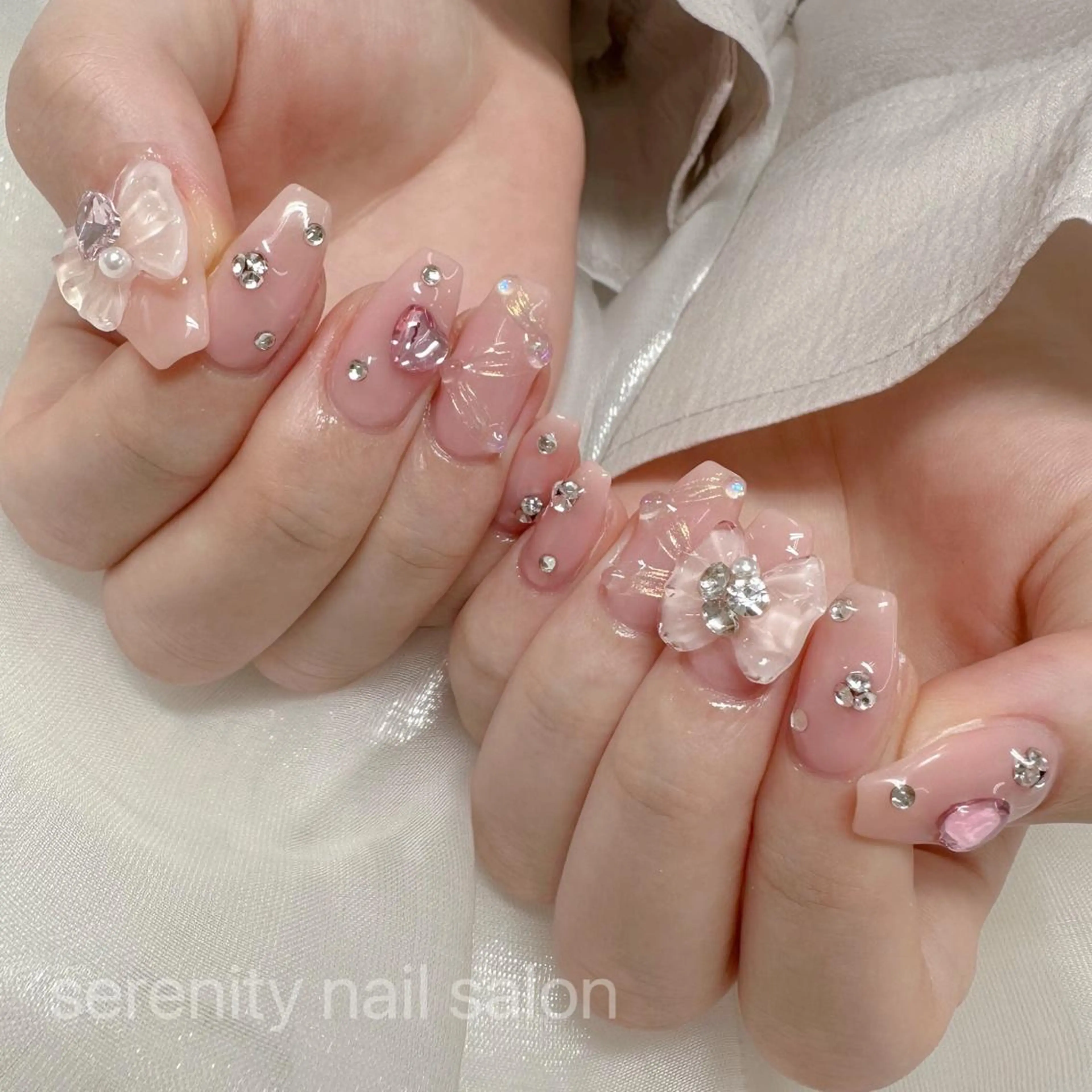 ネイル ハンドネイル ハンドケア ✨Serenity ワンホンネイルのネイルデザイン