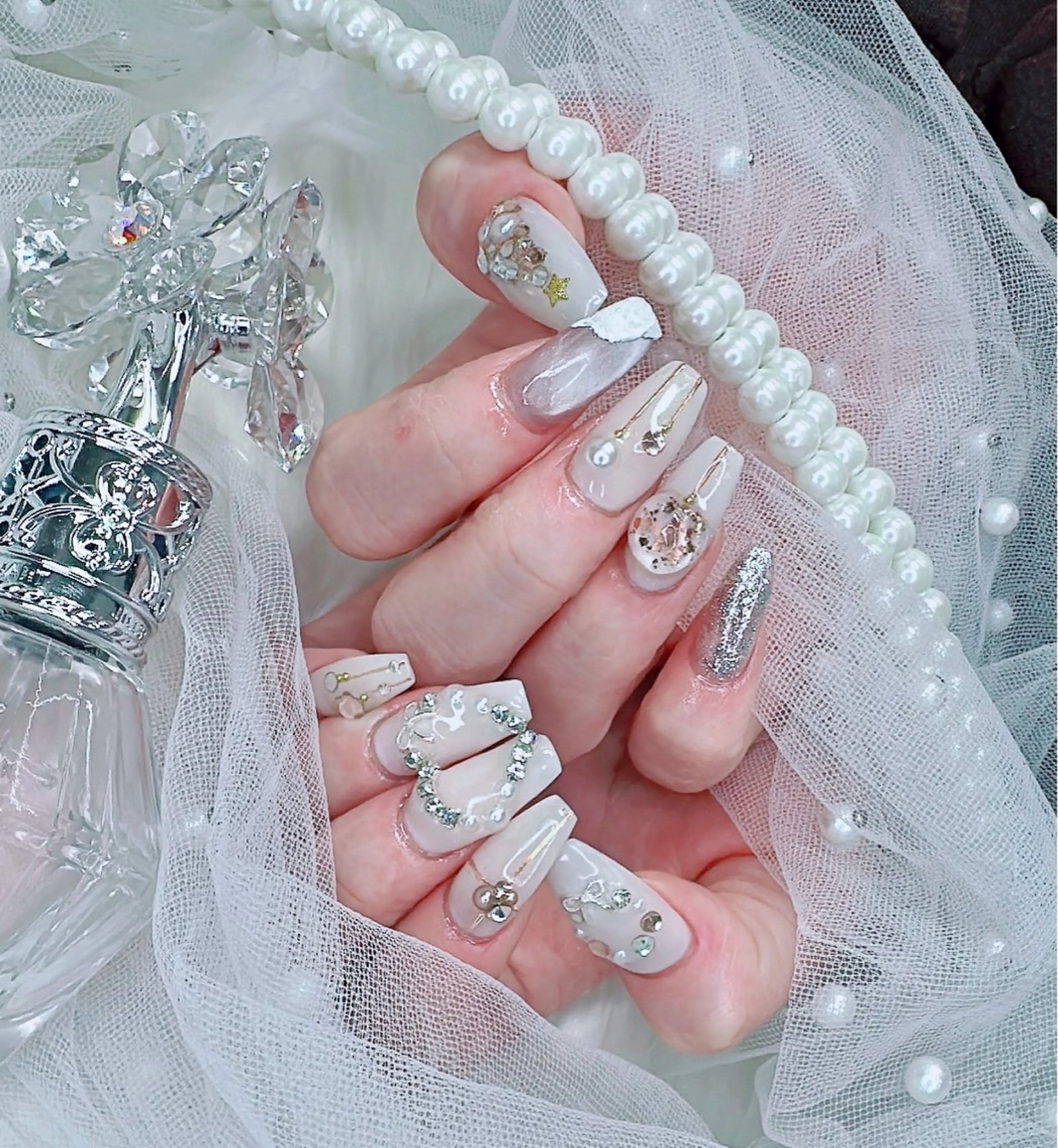 ネイル R nailsalon所属・R salonのネイルデザイン