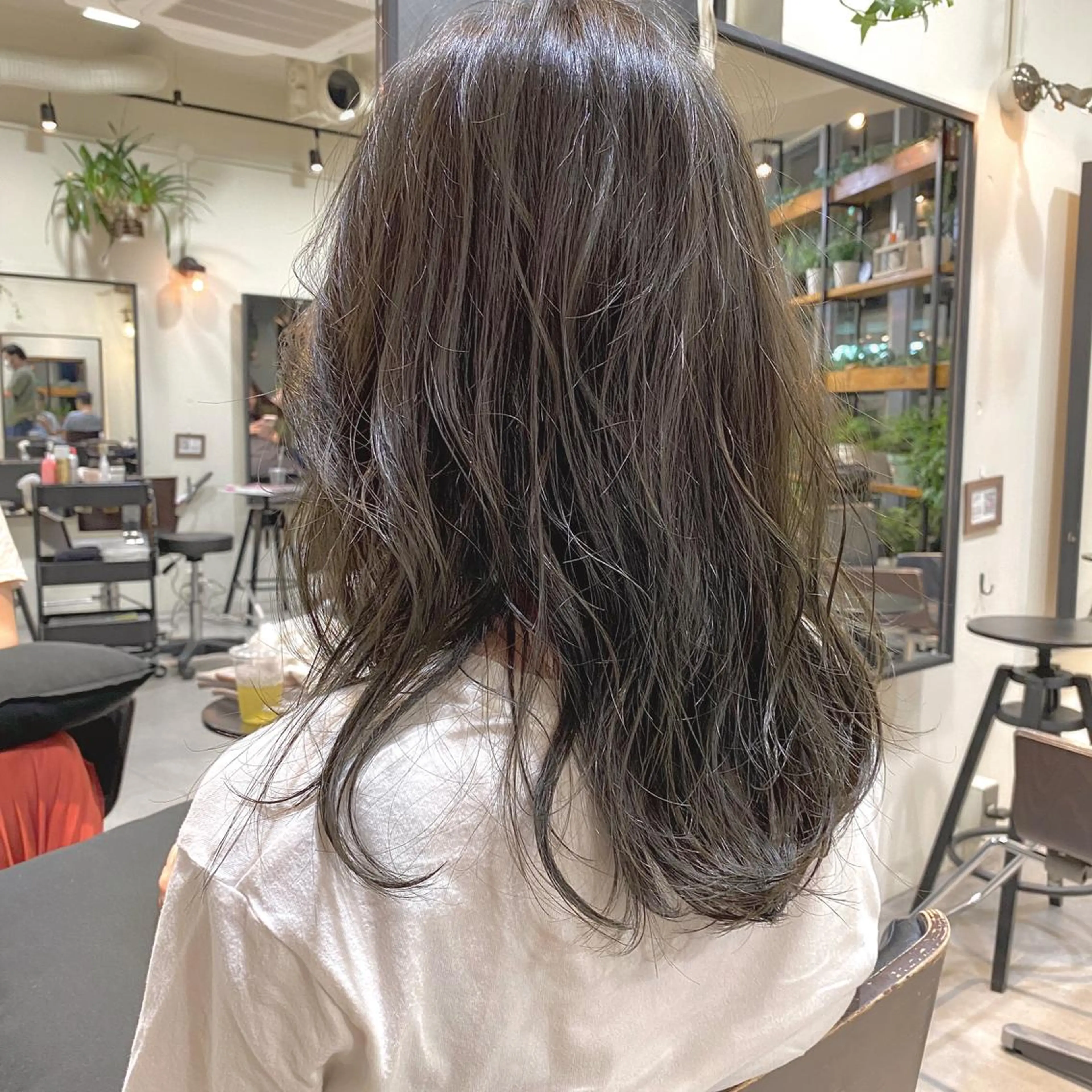 ミディアム カラー パーマ ヘアアレンジ カット ヘアカラー トリートメント ヘッドスパ the sector 【 ザ セクター 】所属・【ダメージレス施術】 【透明感】北村 拓也のヘアスタイル