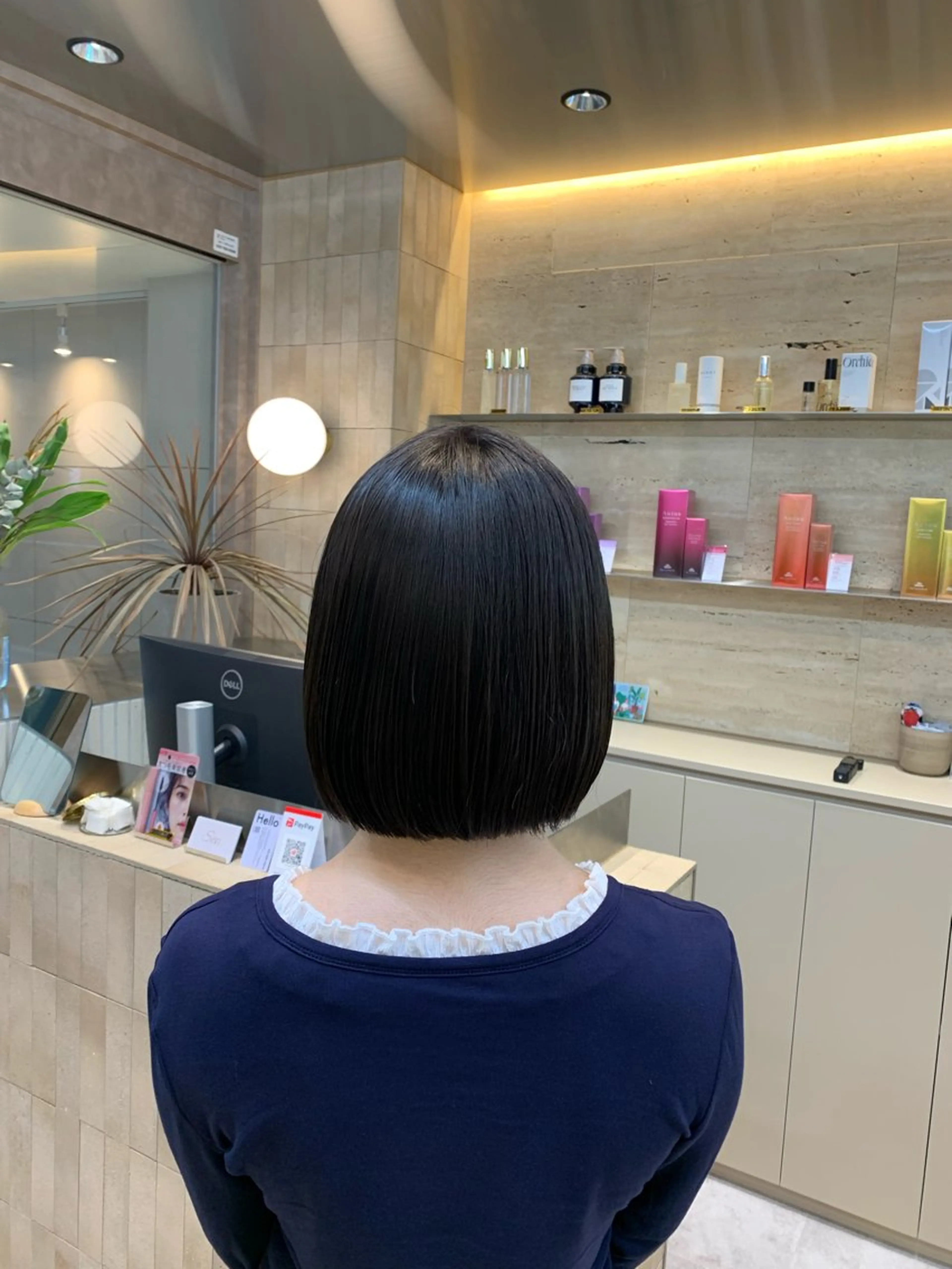 ミディアム カット ヘアカラー トリートメント Hello by Sea所属・レイヤー/艶髪/ボブ /くびれ/伊藤　勇司のヘアスタイル