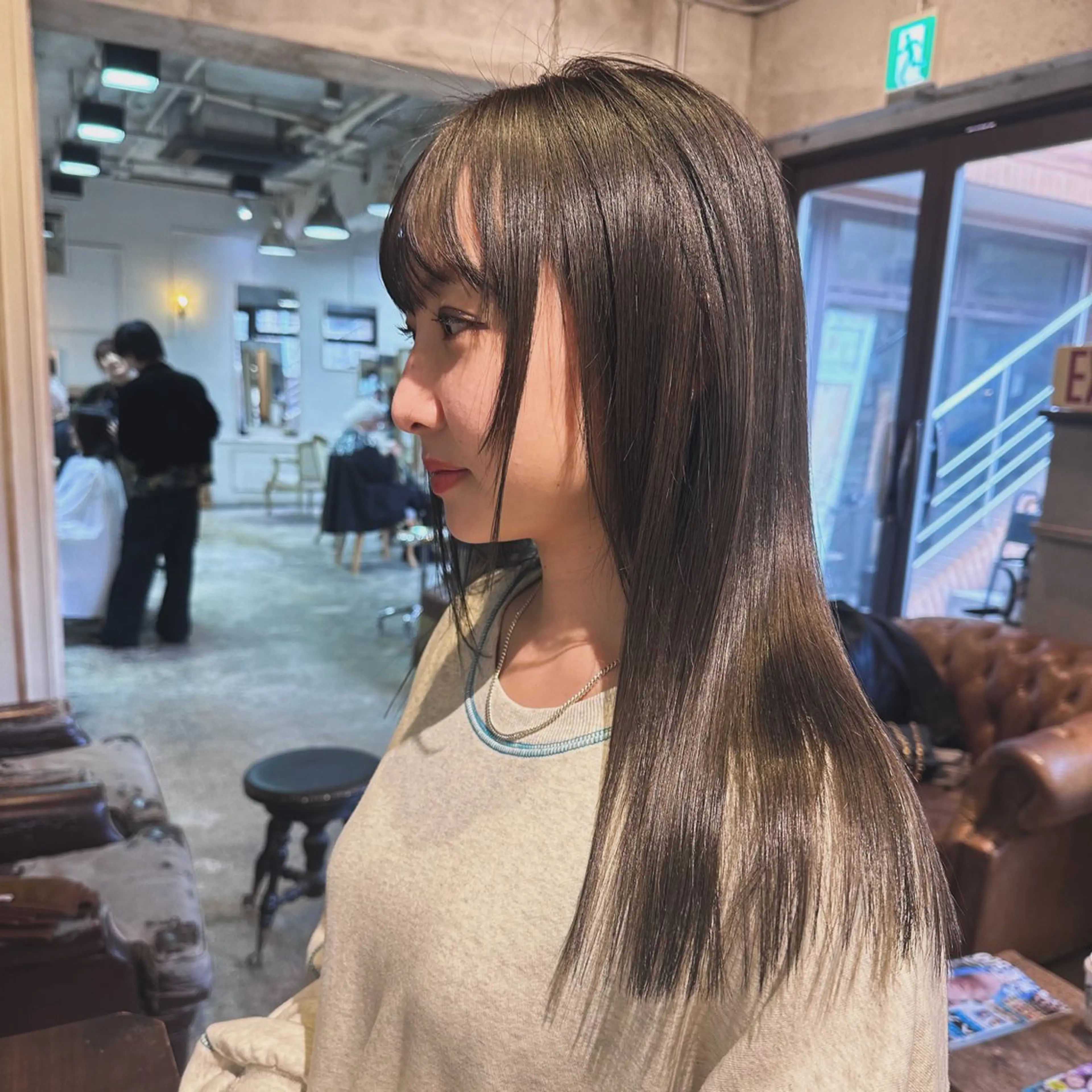 セミロング カラー 透明感ワンカラー/ AKARIのヘアスタイル