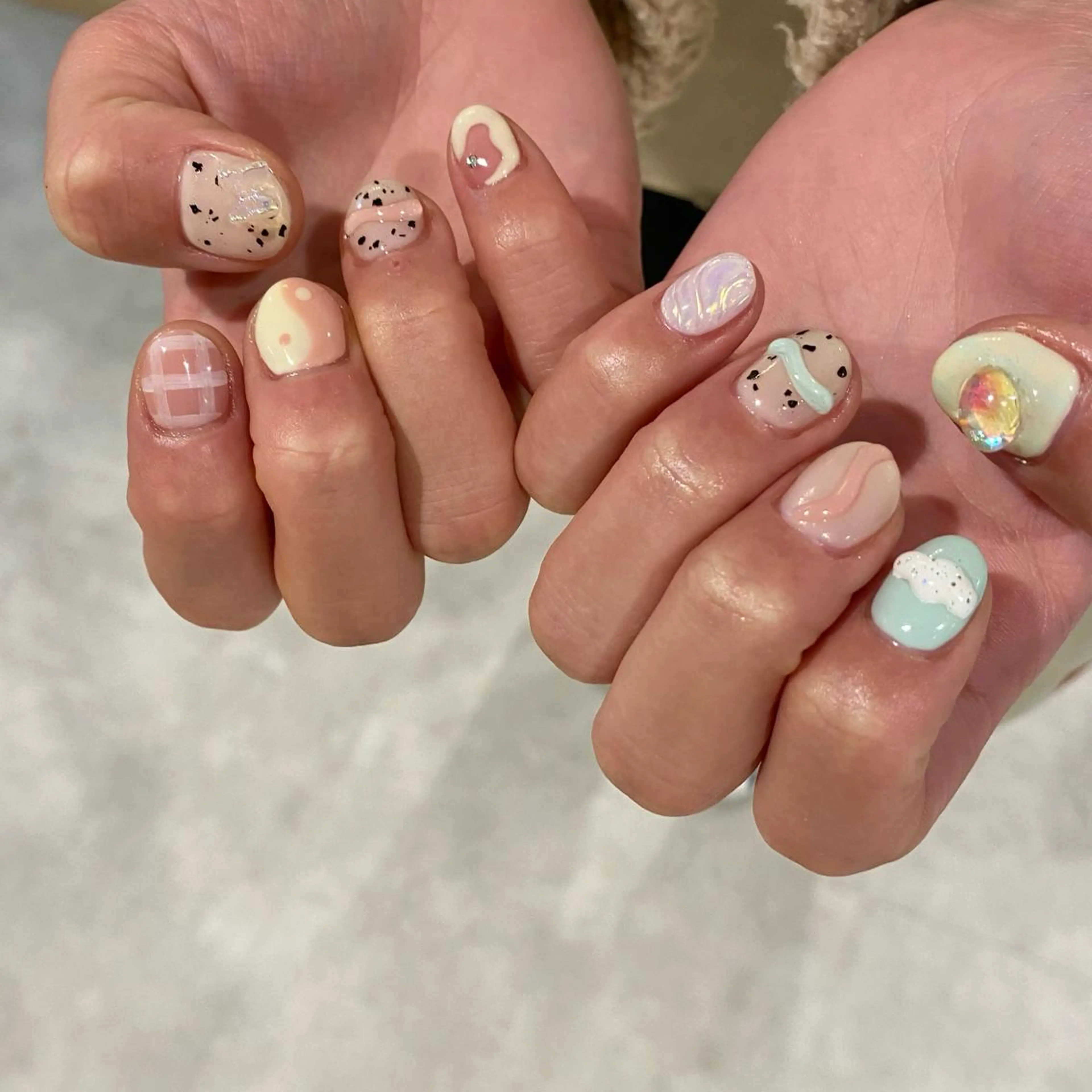 ネイル ニュアンスネイル ハンドネイル RINO AMANE nailのネイルデザイン