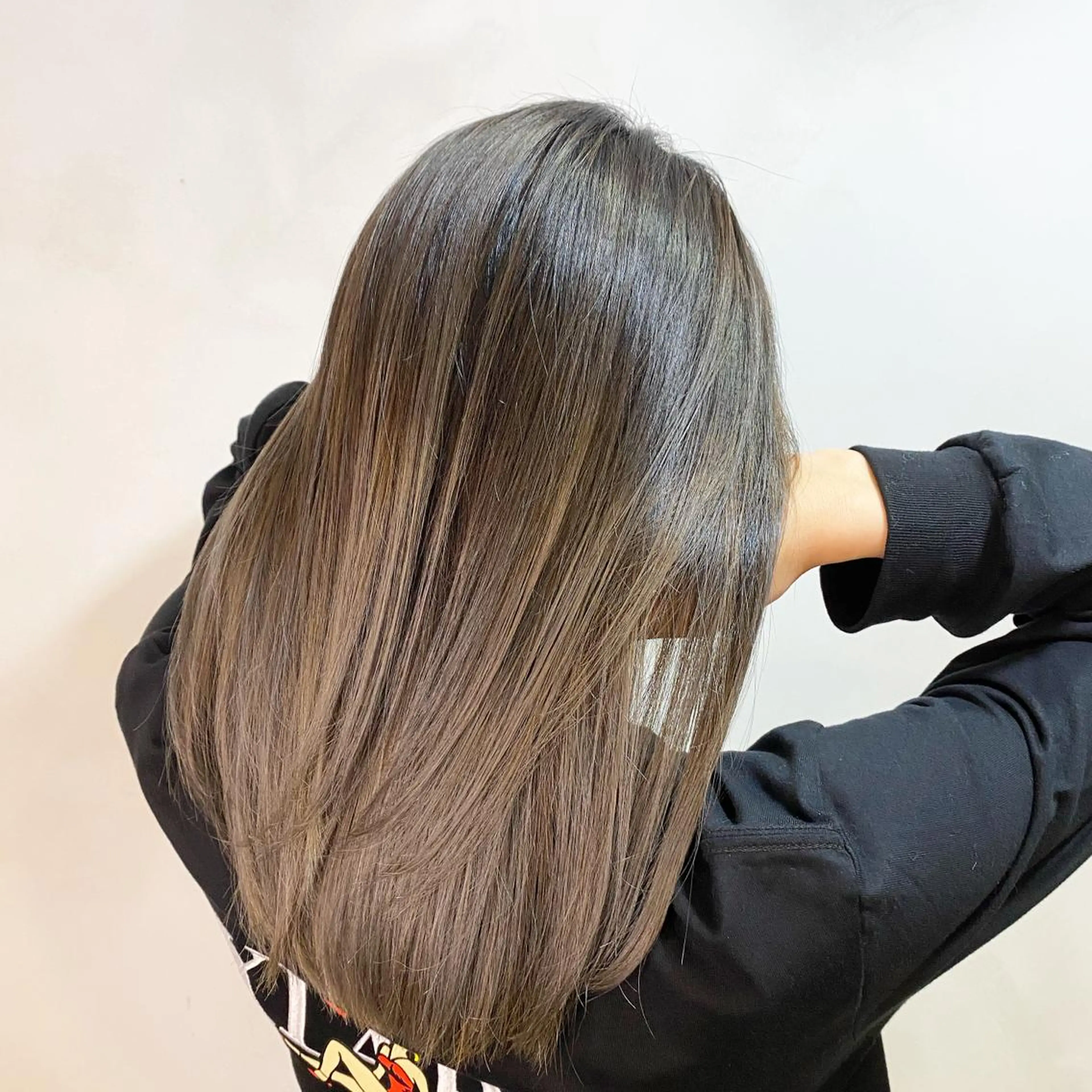 セミロング レイヤーカット AUBE HAIRazul吉祥寺所属・髪質改善✨幹細胞✨ ウルツヤ🌈清水　祥のヘアスタイル