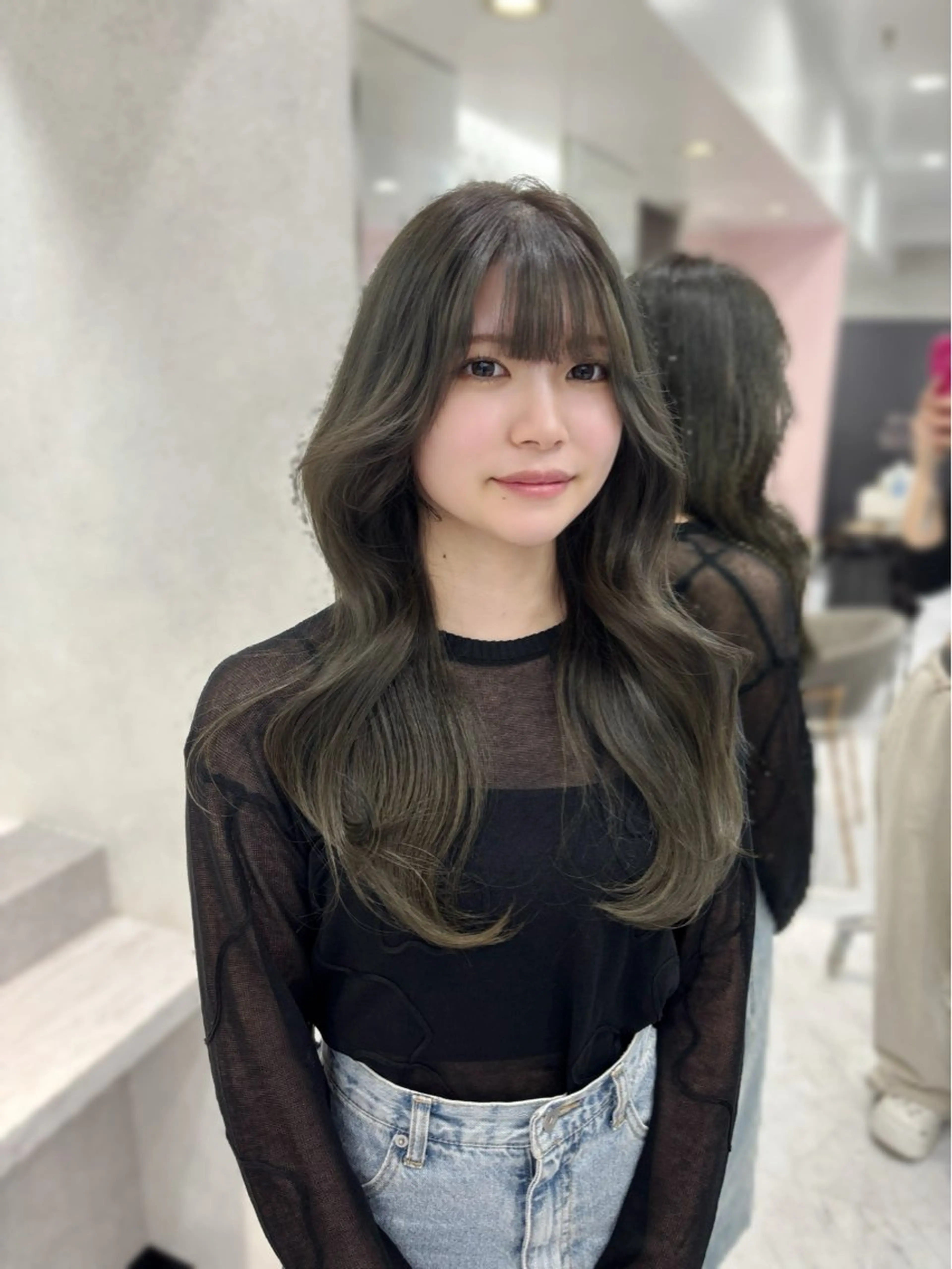 ロング カラー ヘアアレンジ 透明感カラー グレージュ オリーブグレージュ オリーブグレー レイヤーカット カット ヘアカラー トリートメント chii /xenaのヘアスタイル