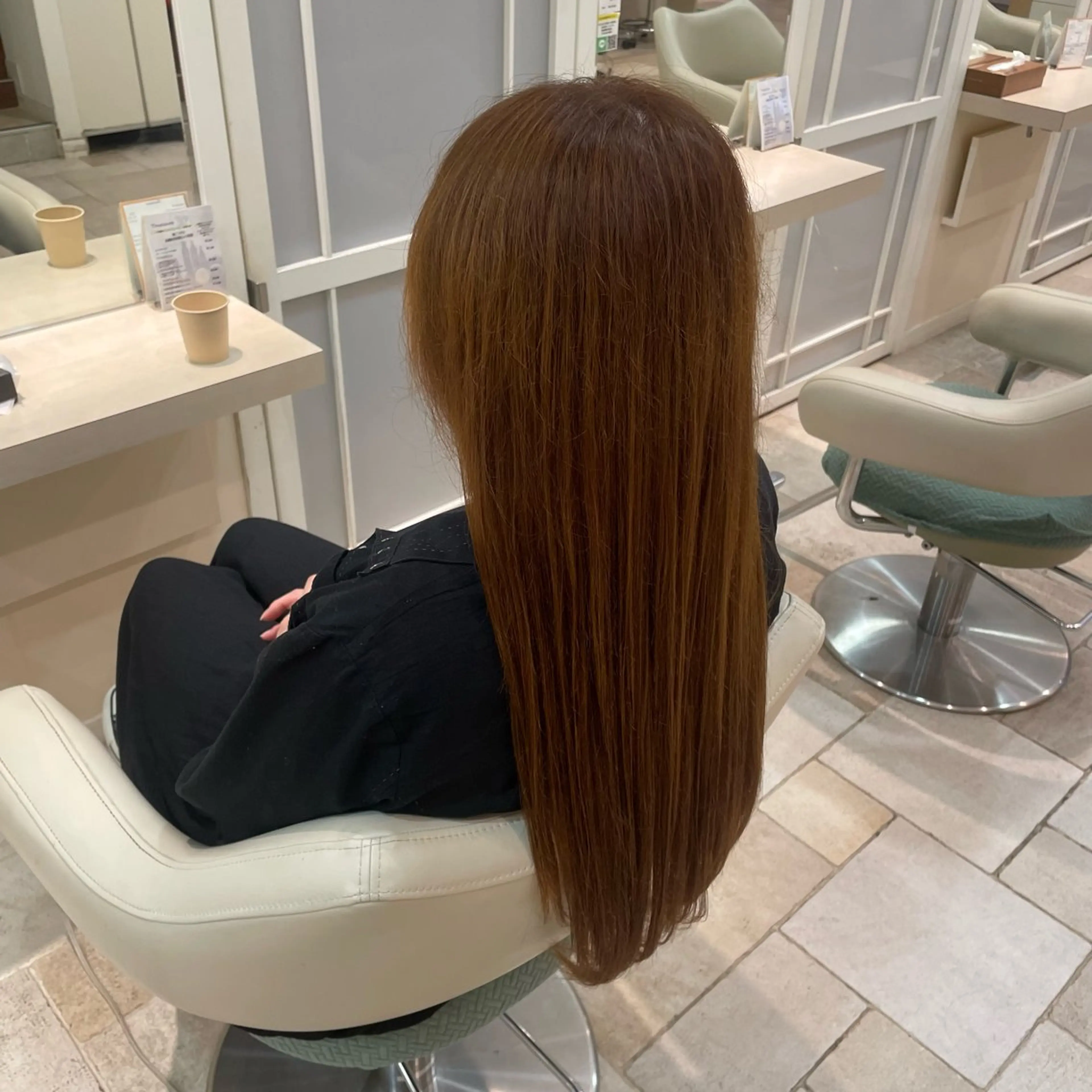 ロング ヘアカラー 青木 あいかのヘアスタイル