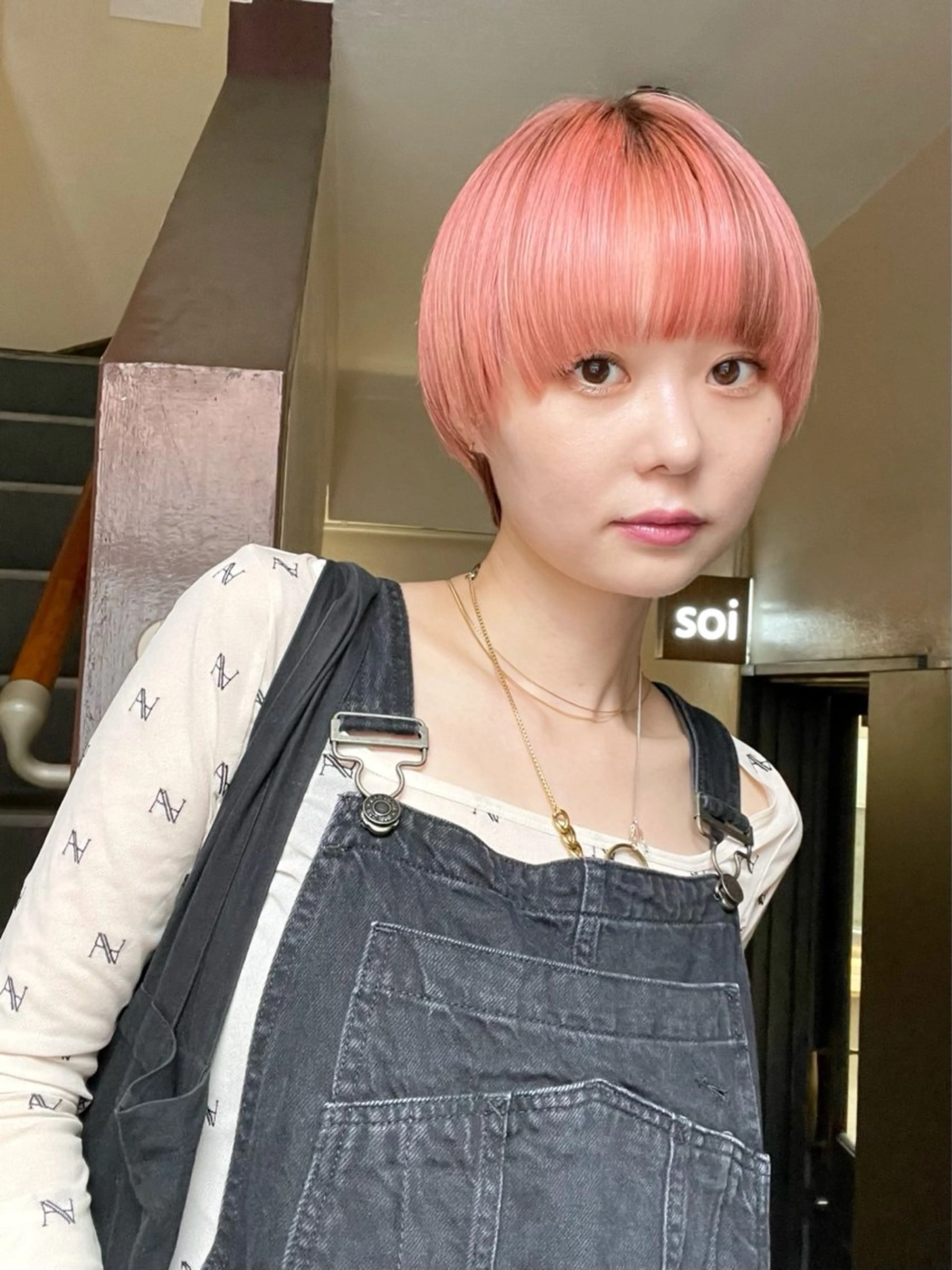 ショート カラー ヘアアレンジ オレンジ ピンクカラー カット ヘアカラー トリートメント 丸山渉/パーマ エフェクトブリーチのヘアスタイル