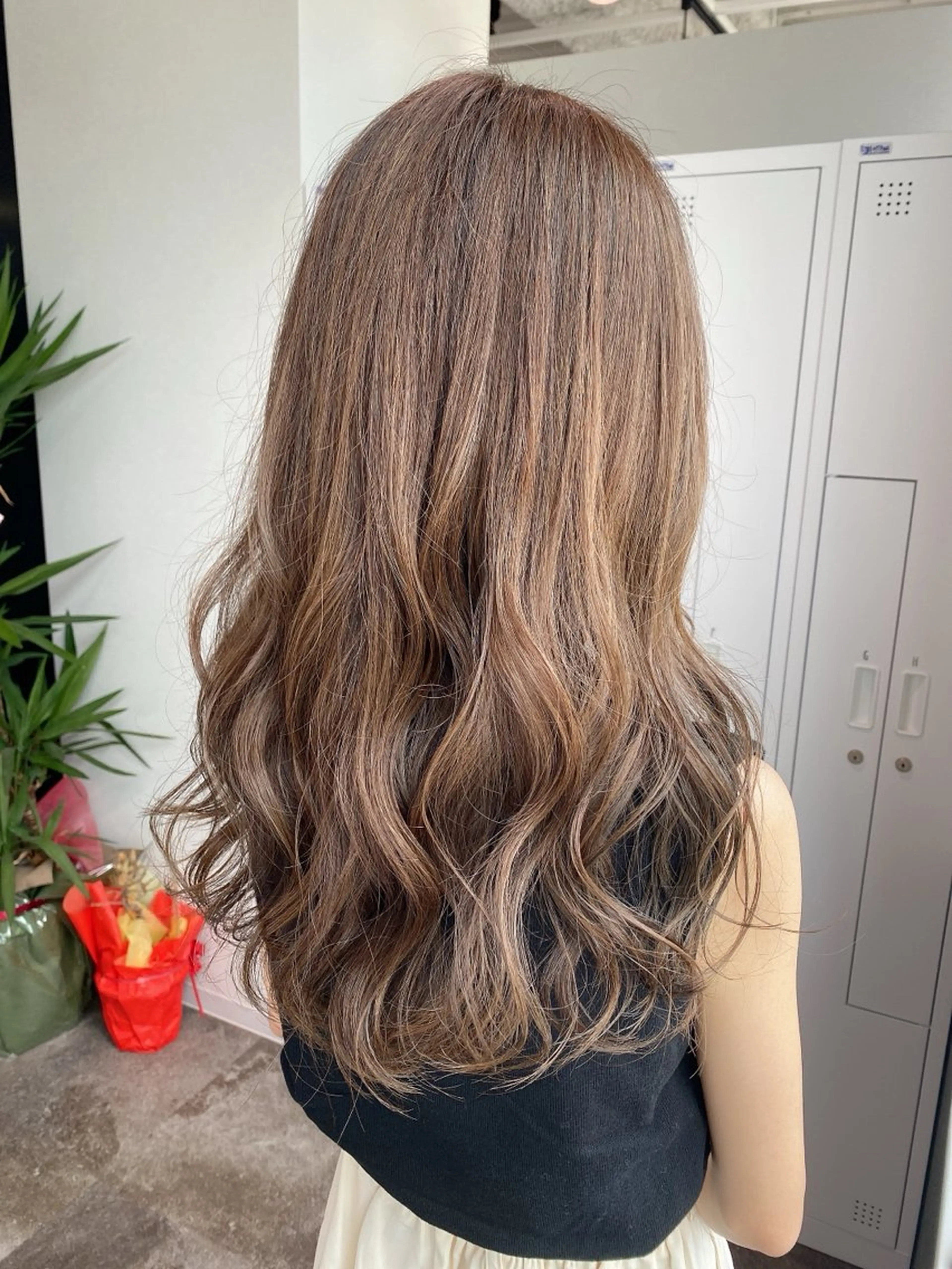 ロング ヘアカラー 武川 真歩のヘアスタイル