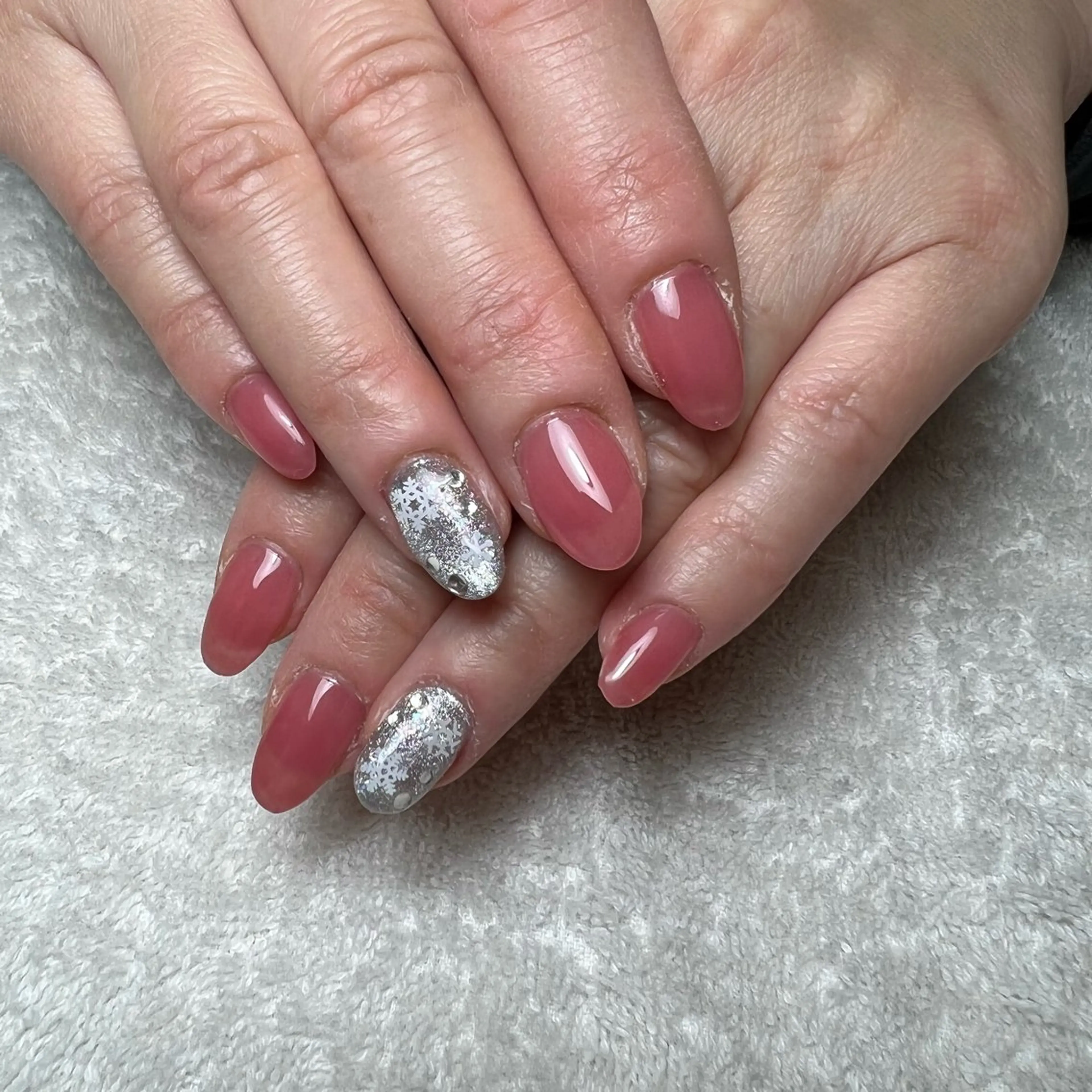 ネイル マグネットネイル 冬ネイル ハンドネイル COCO+所属・COCO +のエステ・リラクイメージ