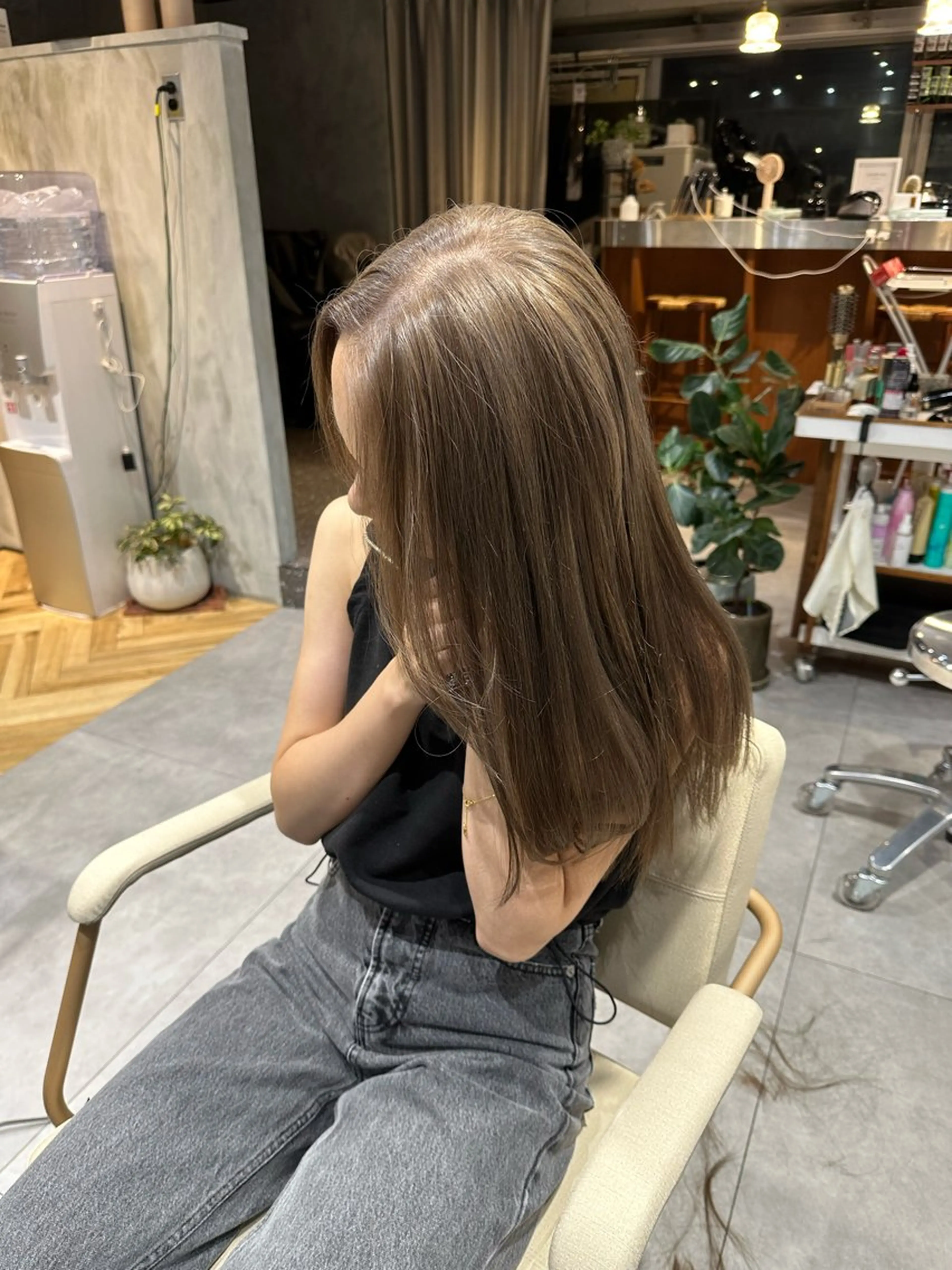 【💛19時以降限定💛新大学生向けクーポン】ブリーチありダブルカラー＋マッサージシャンプー🧴🧼🫧の写真