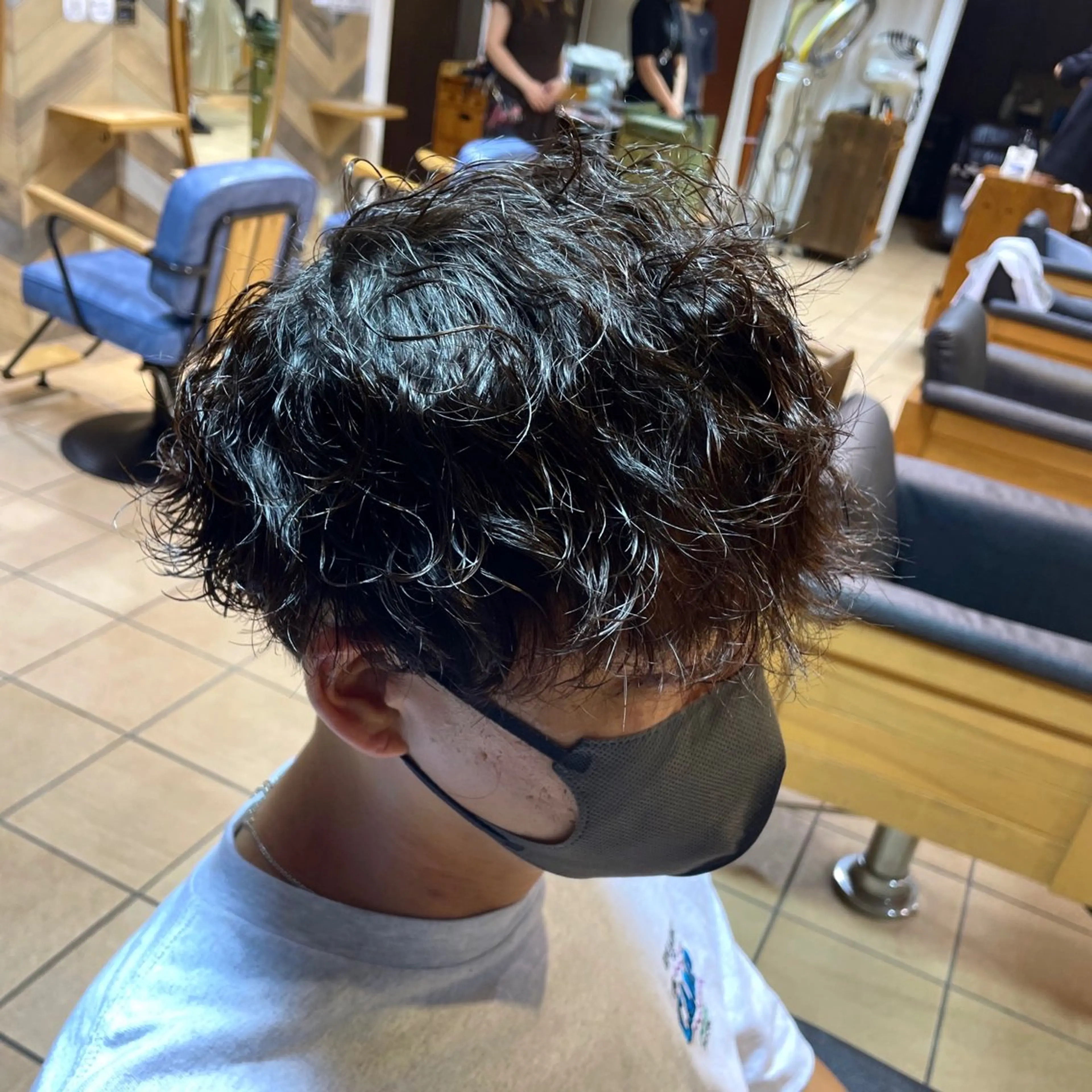 ショート パーマ メンズ メンズパーマ 波巻きパーマ カット パーマ すげ さやかのヘアスタイル