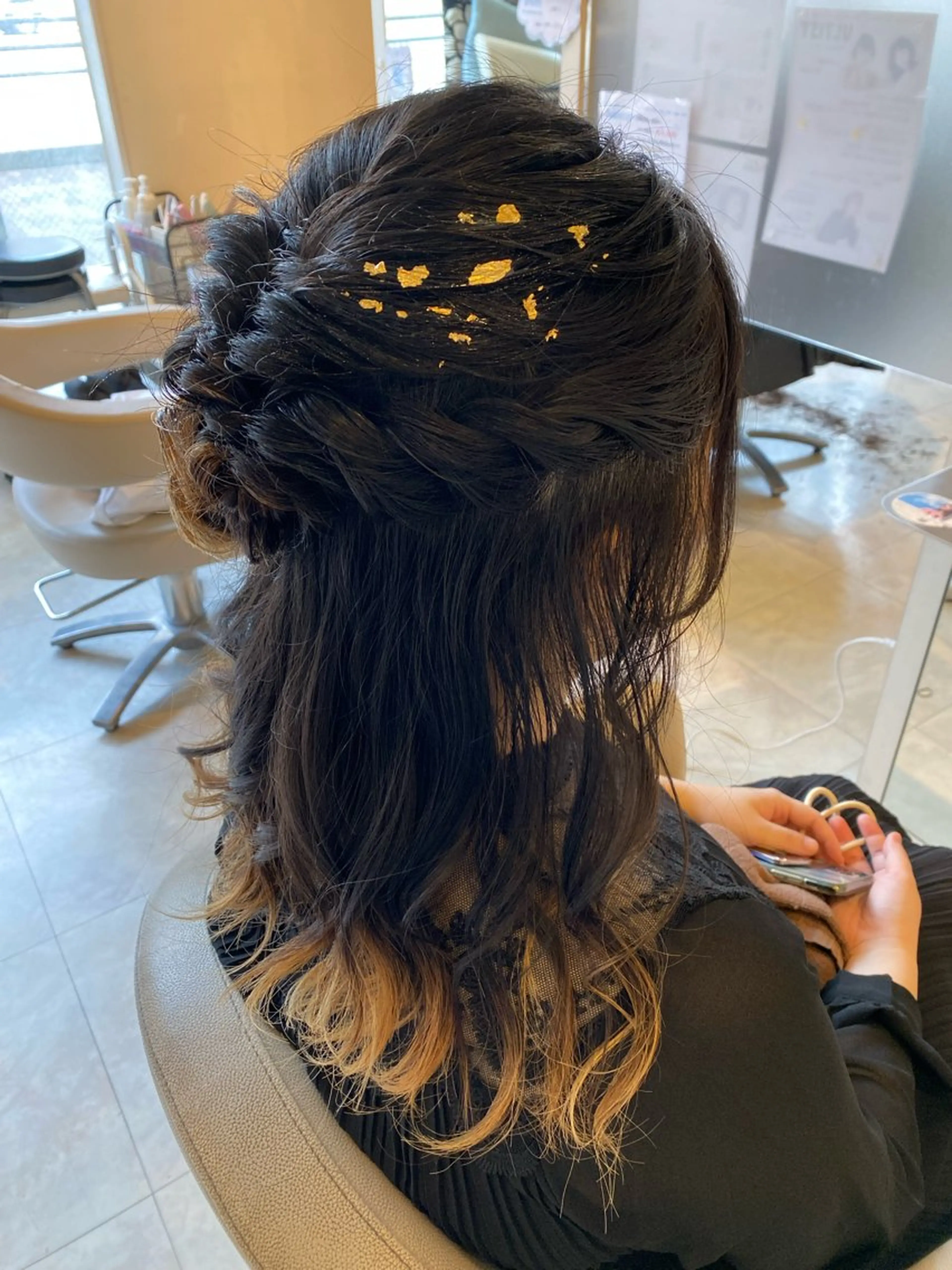 ヘアアレンジ ハーフアップ ヘアセット 岡田 奈々のヘアスタイル