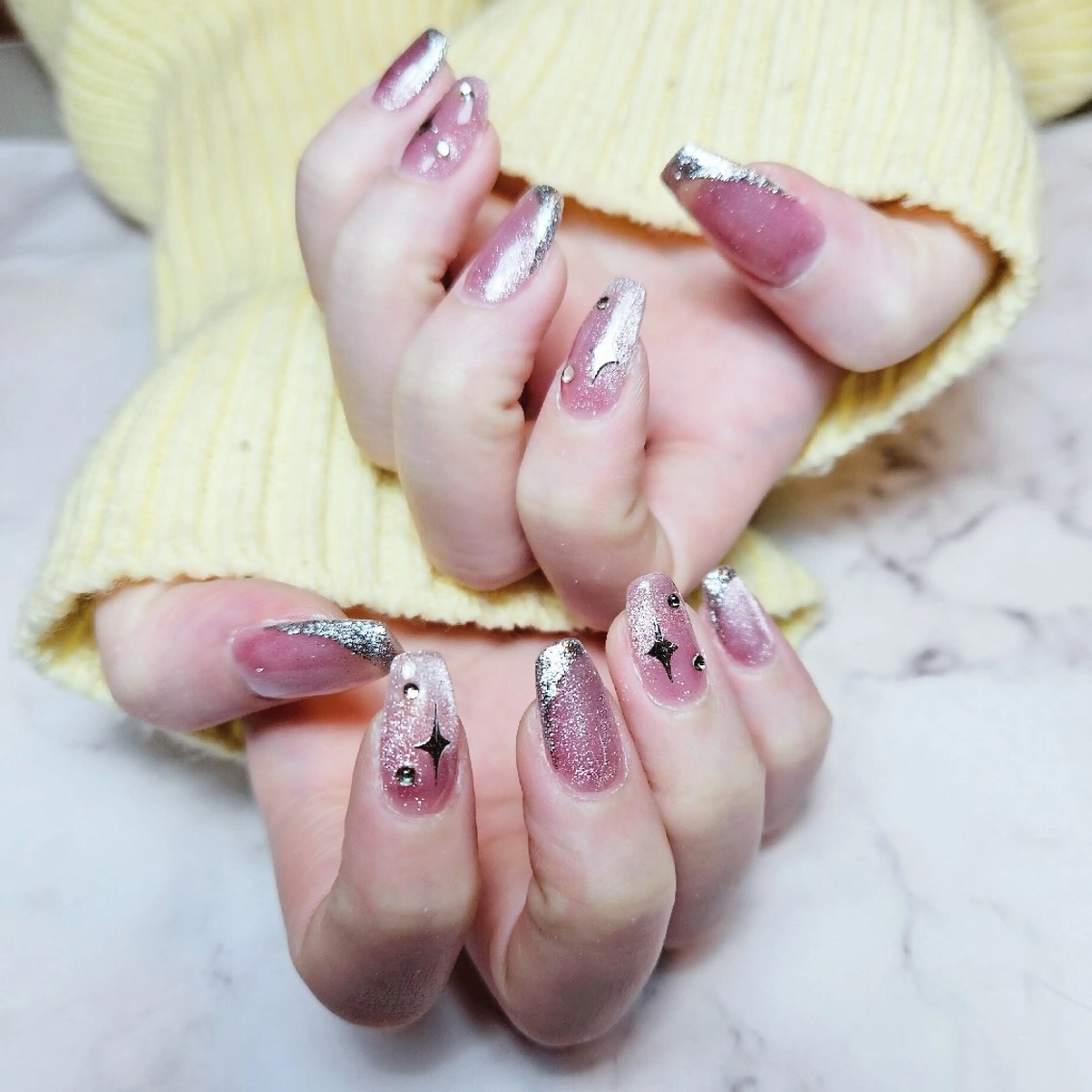 ネイル 🌈Yun nail hyejin💋のネイルデザイン