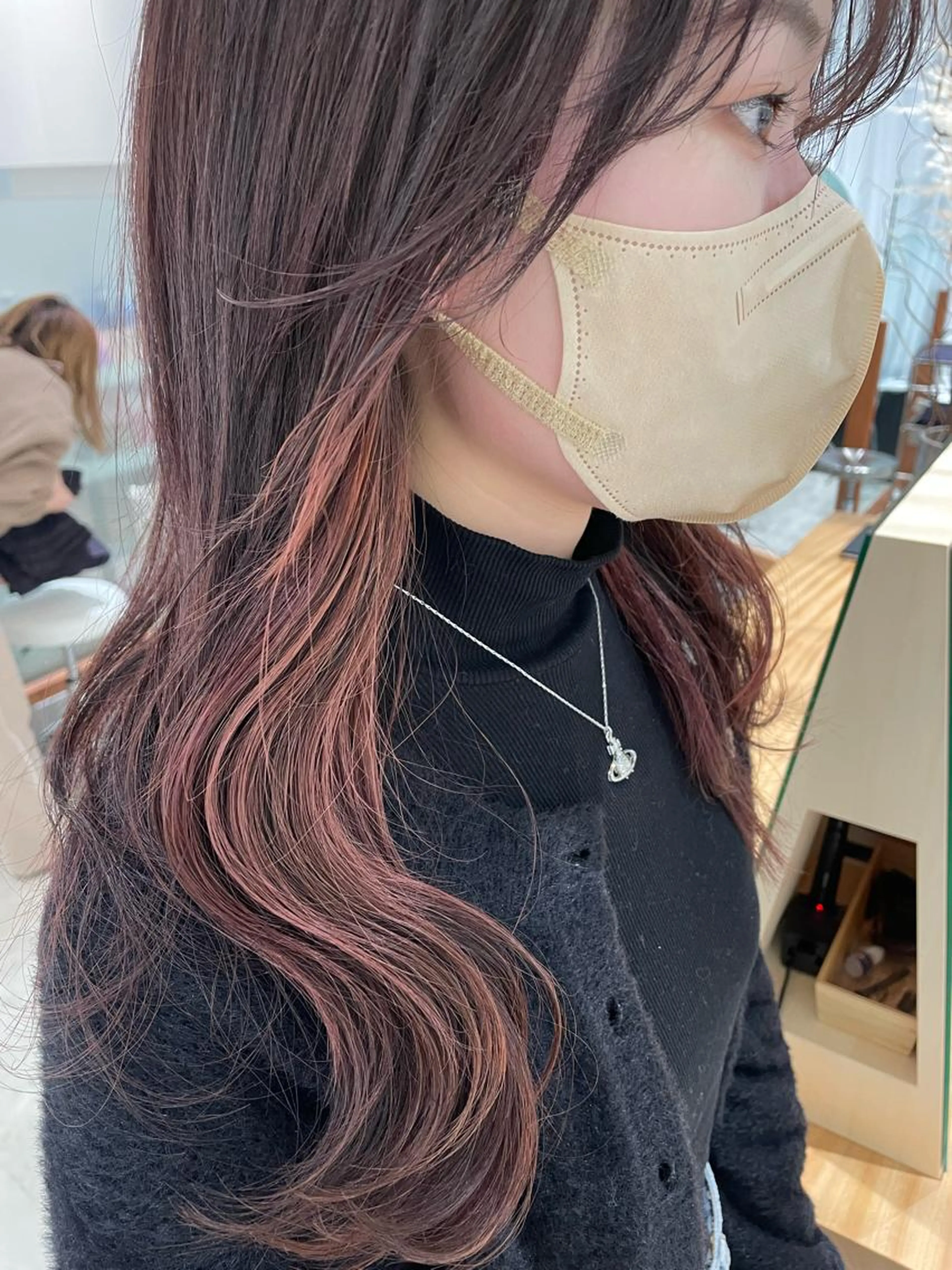 カット+インナーカラー(ブリーチ込み)の写真